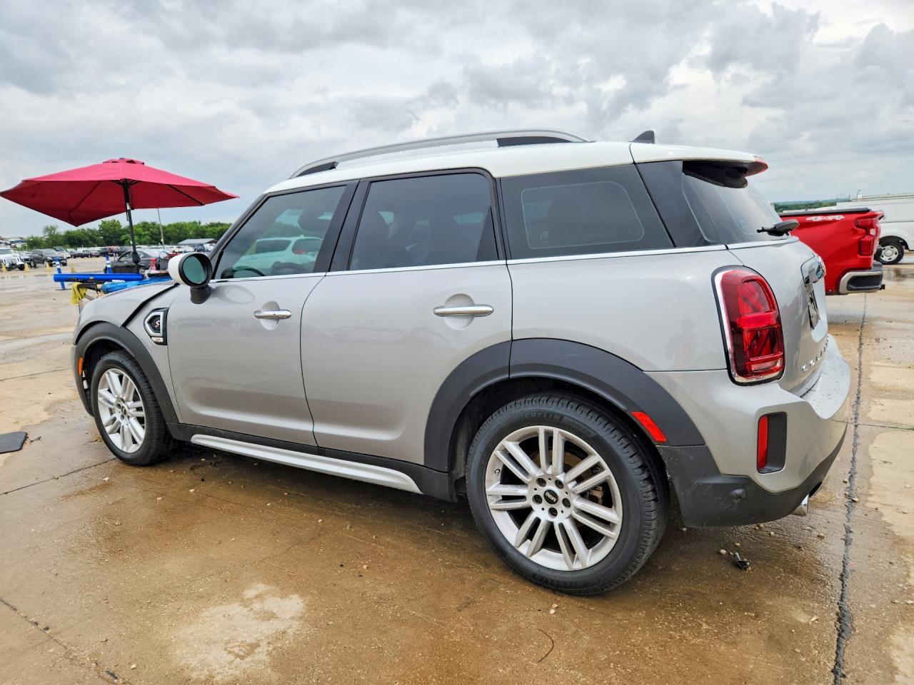 2024 Mini Cooper S Countryman - Image 2