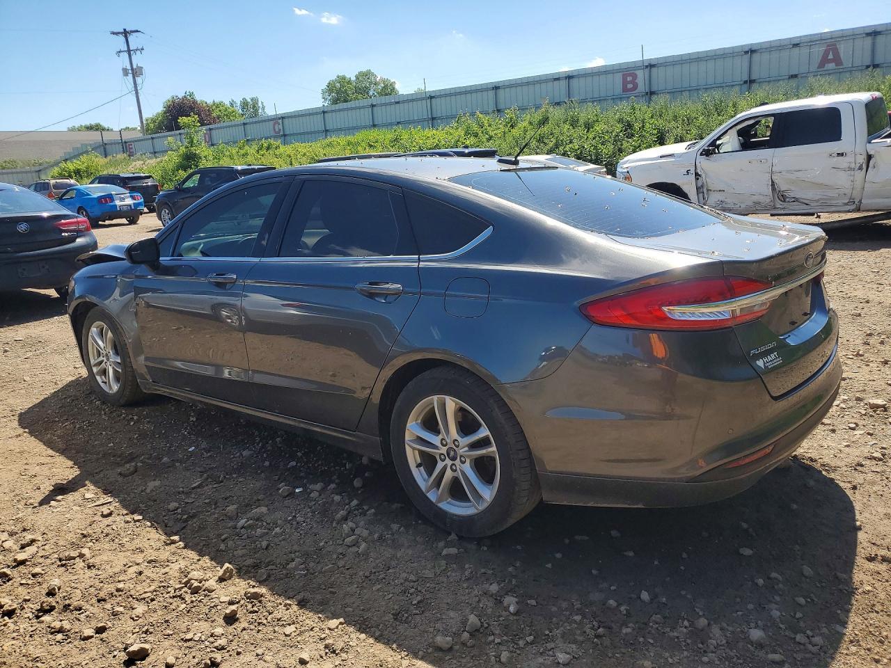 2018 Ford Fusion Se - Image 2