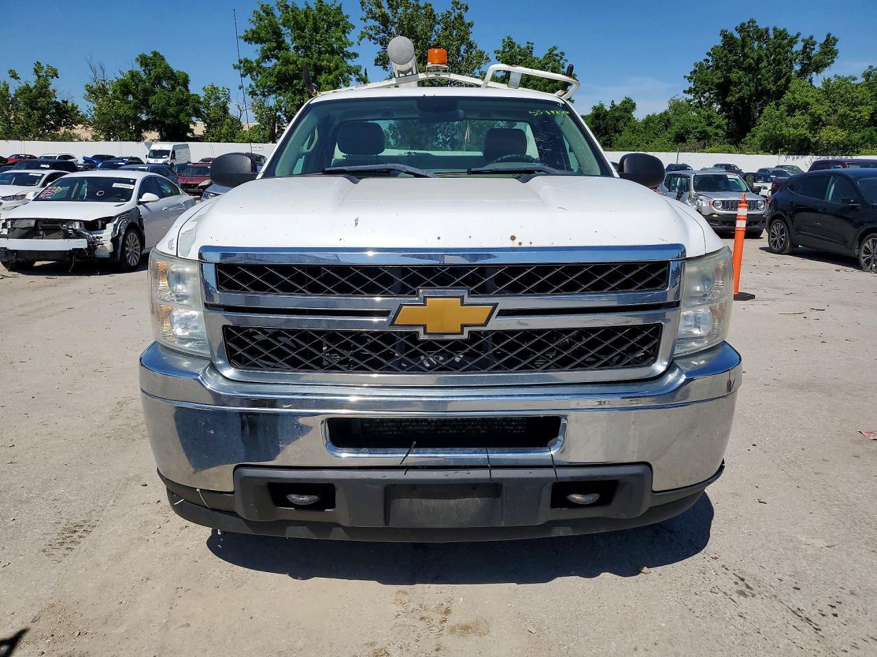 2013 Chevrolet Silverado K2500 Heavy Duty - Фото 5