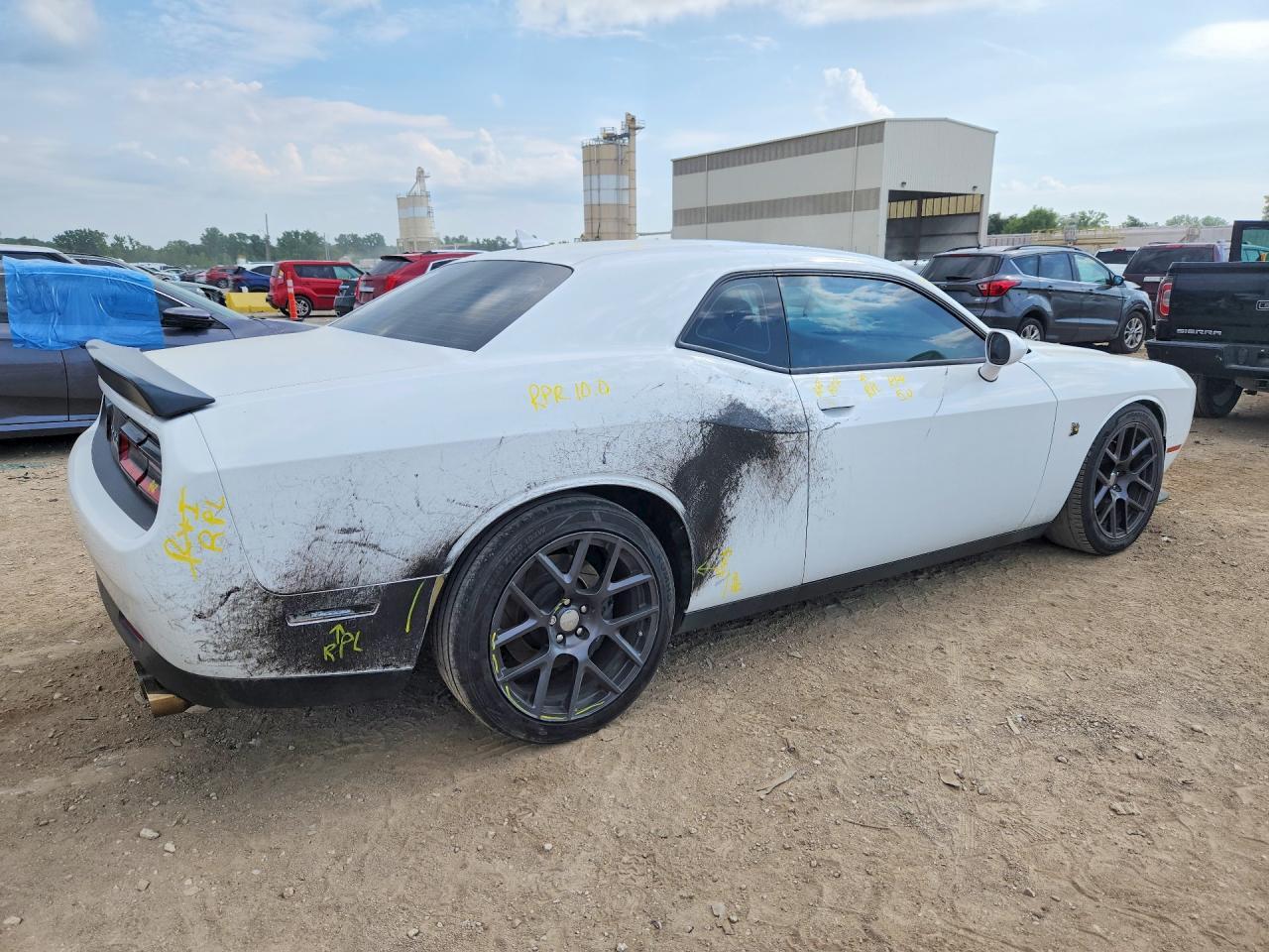 2016 Dodge Challenger R - Фото 3