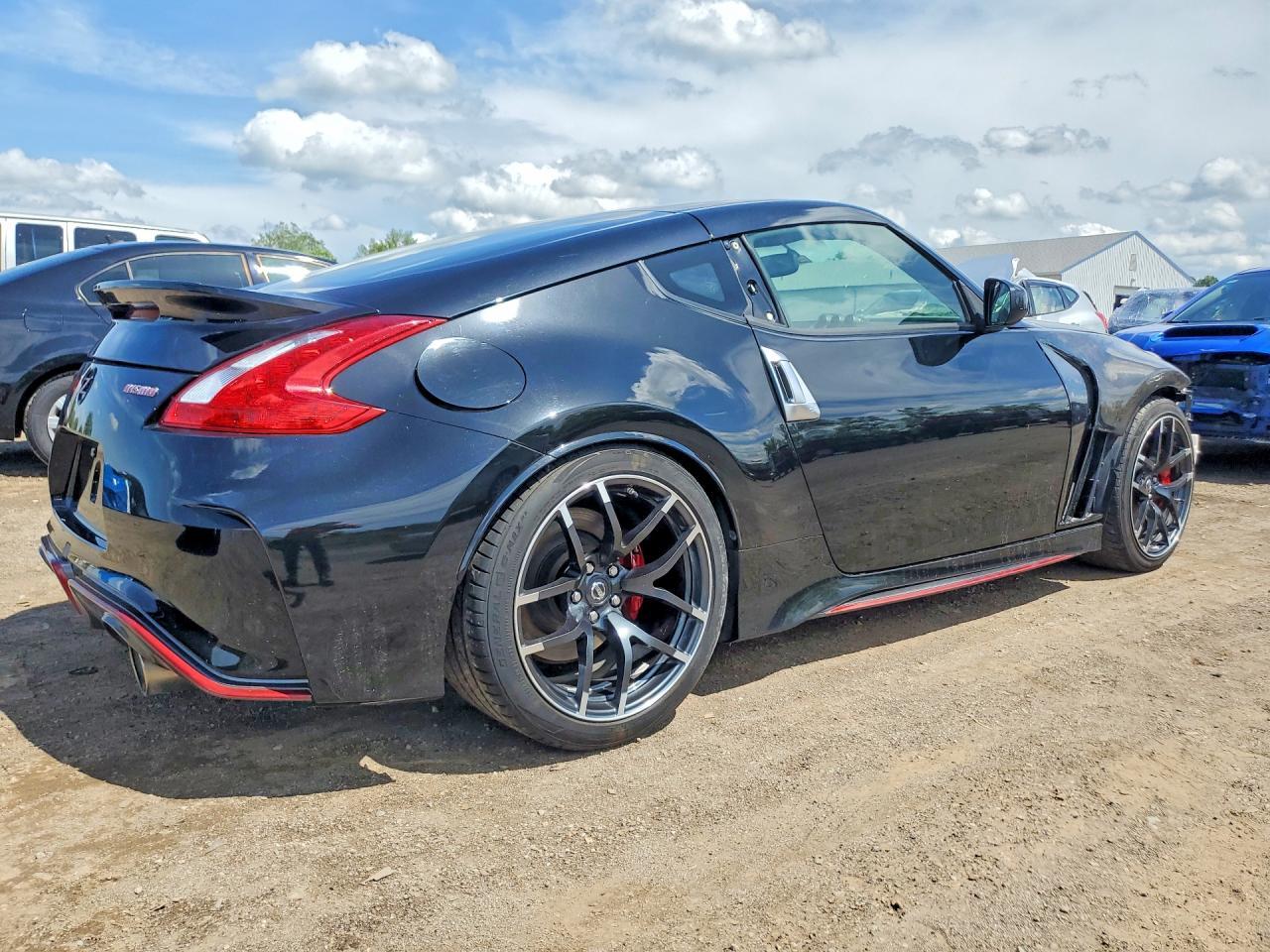 2017 Nissan 370Z Nismo - Image 3