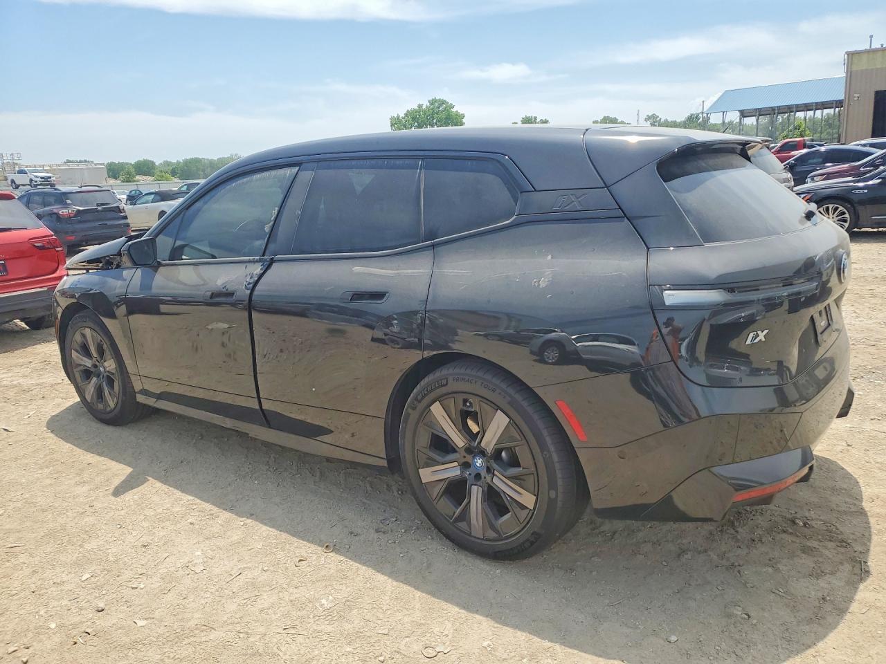 2023 BMW Ix xDrive50 - Image 2