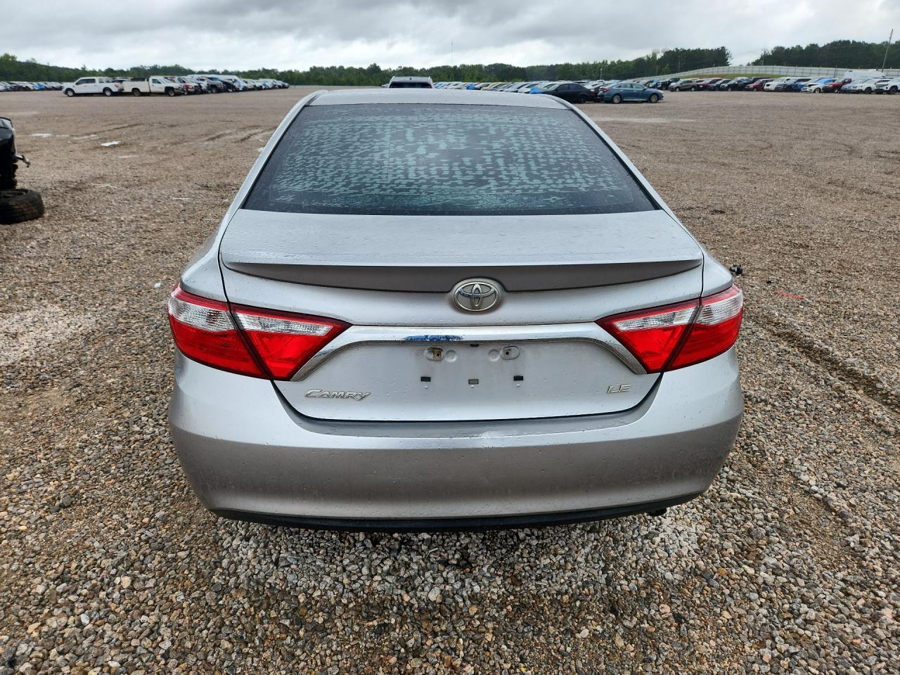 2017 Toyota Camry Le - Image 6