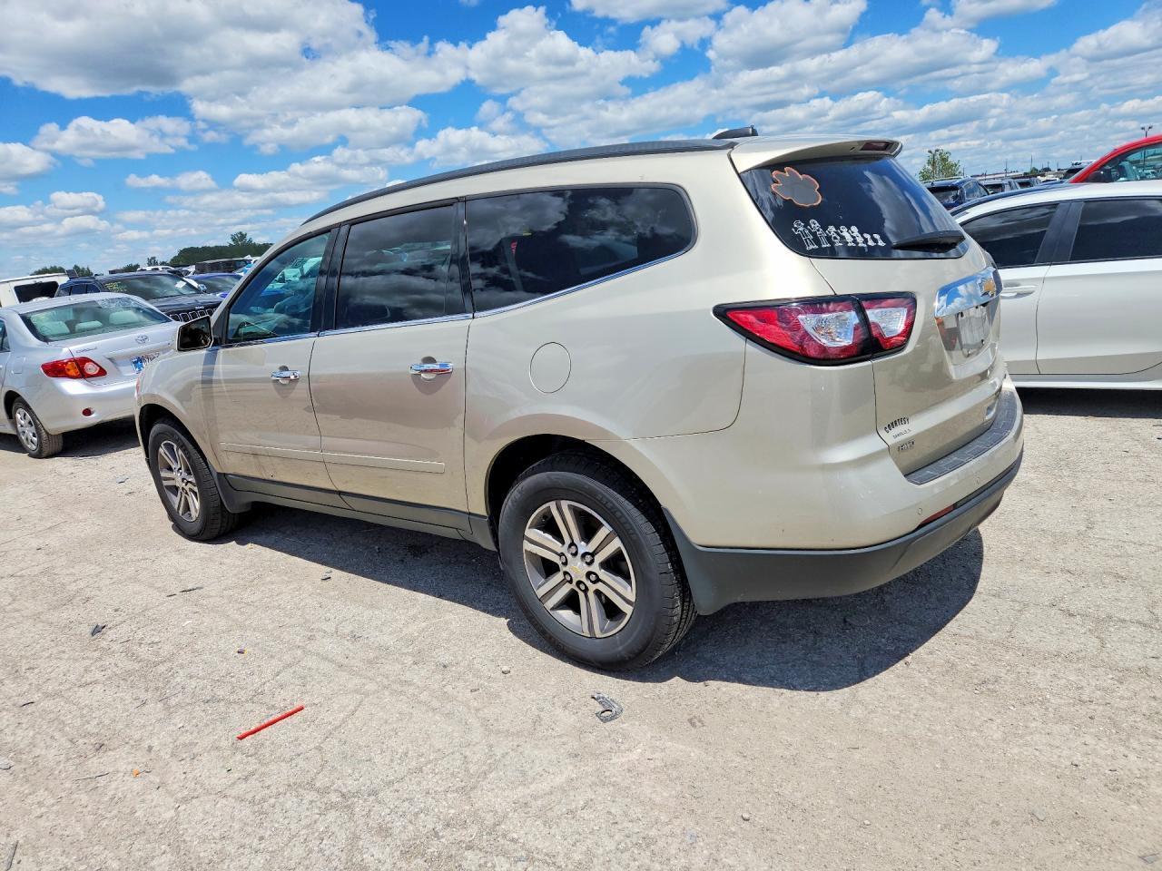 2016 Chevrolet Traverse Lt - Фото 2