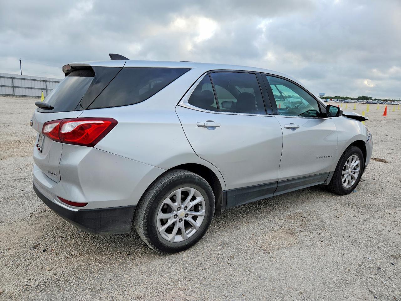 2018 Chevrolet Equinox Lt - Фото 3