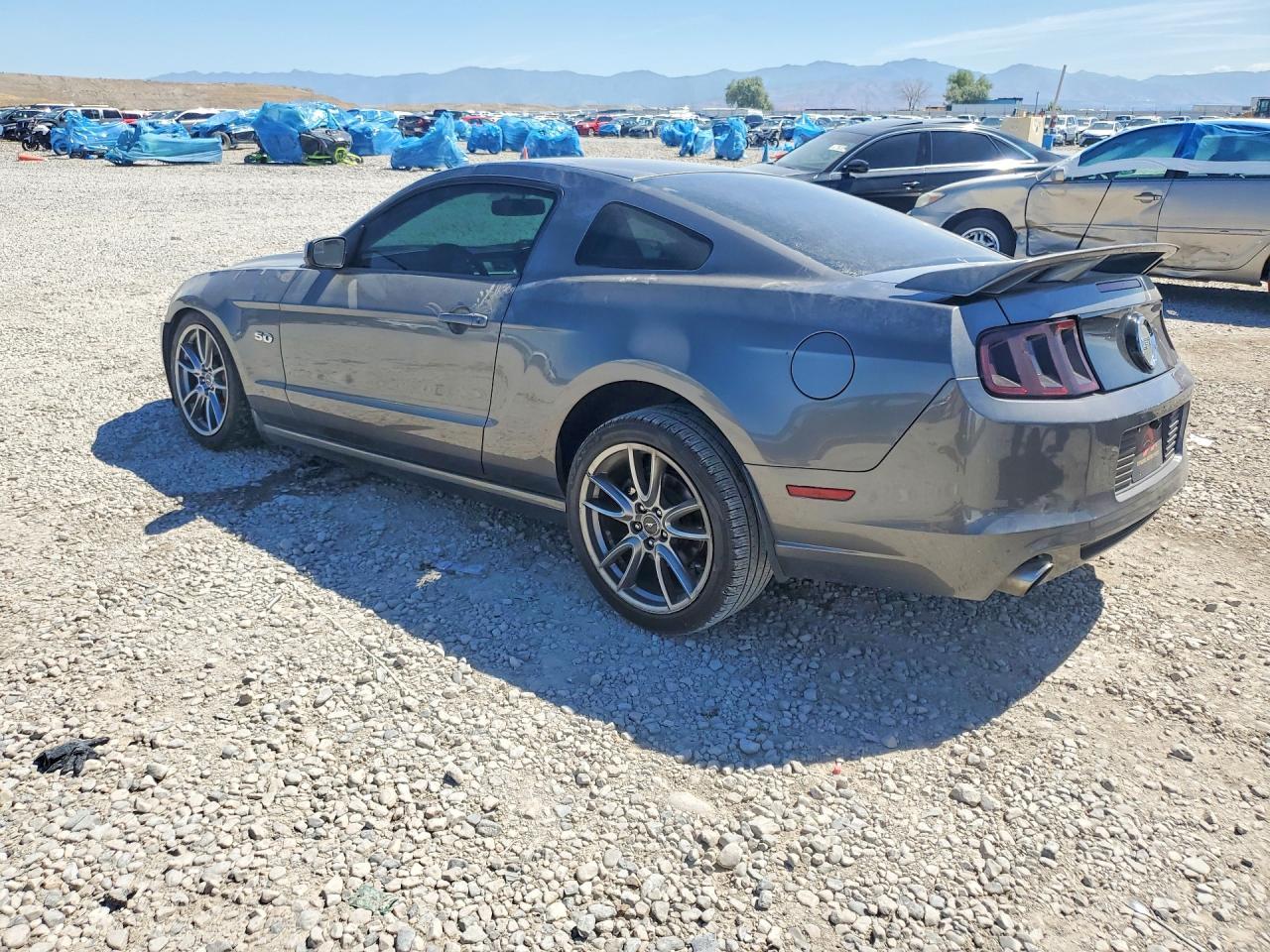 2014 Ford Mustang Gt - Фото 2