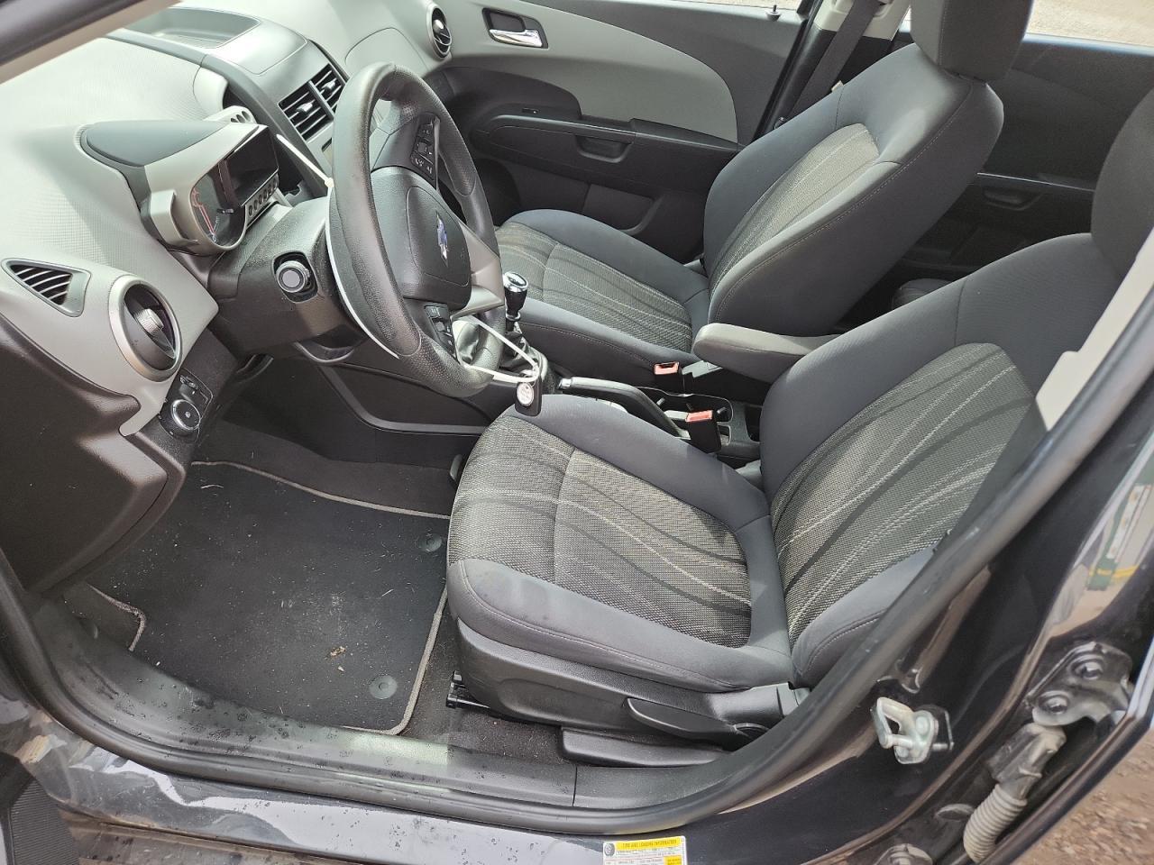 2016 Chevrolet Sonic Lt - Фото 7
