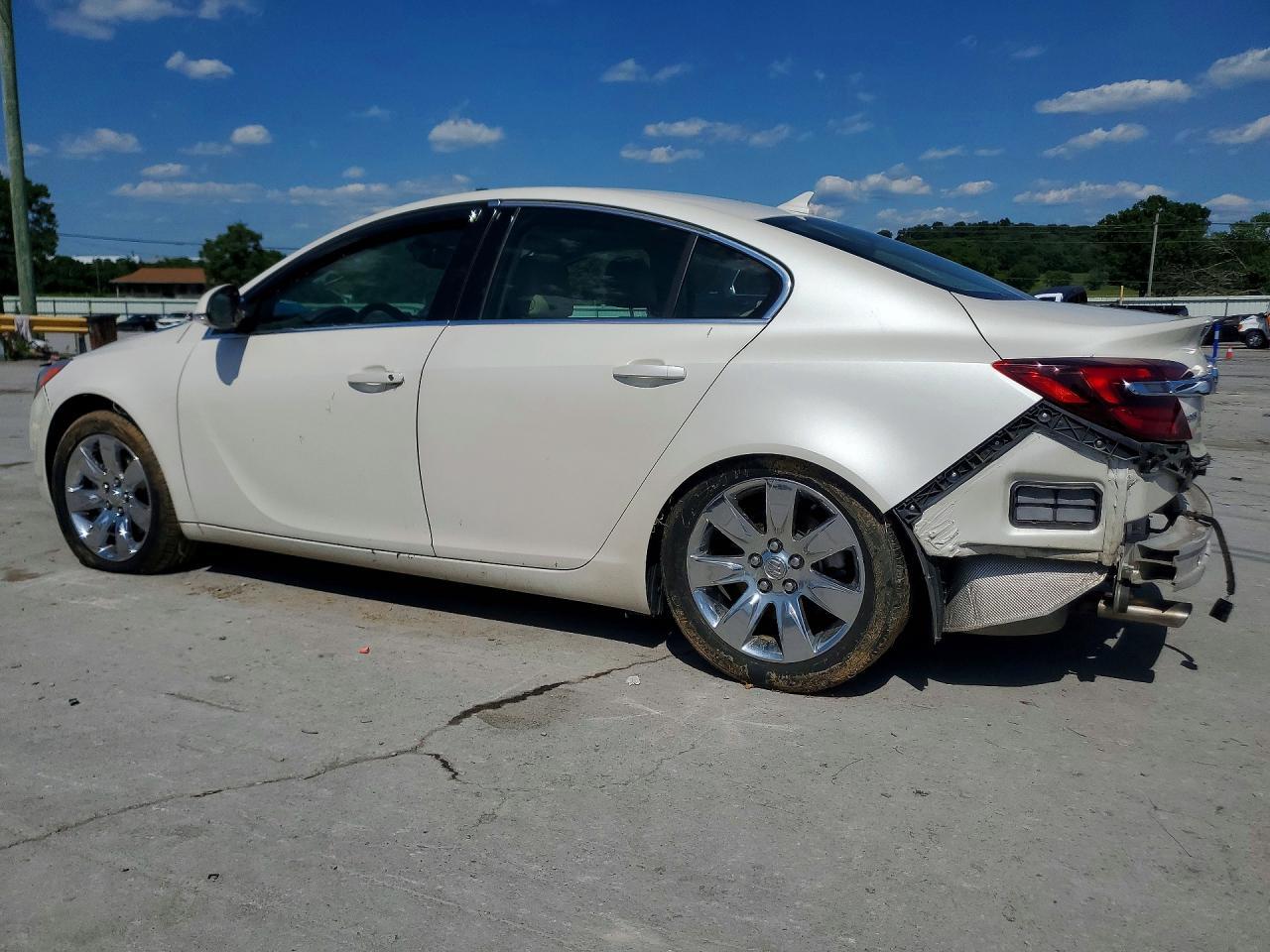 2014 Buick Regal - Image 2