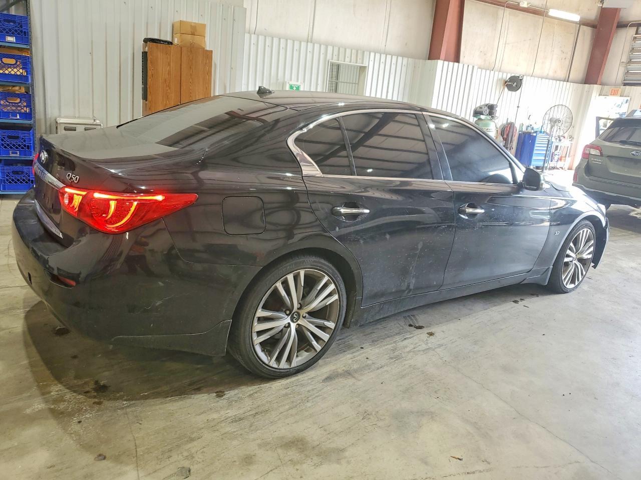 2015 Infiniti Q50 Premium - Image 3