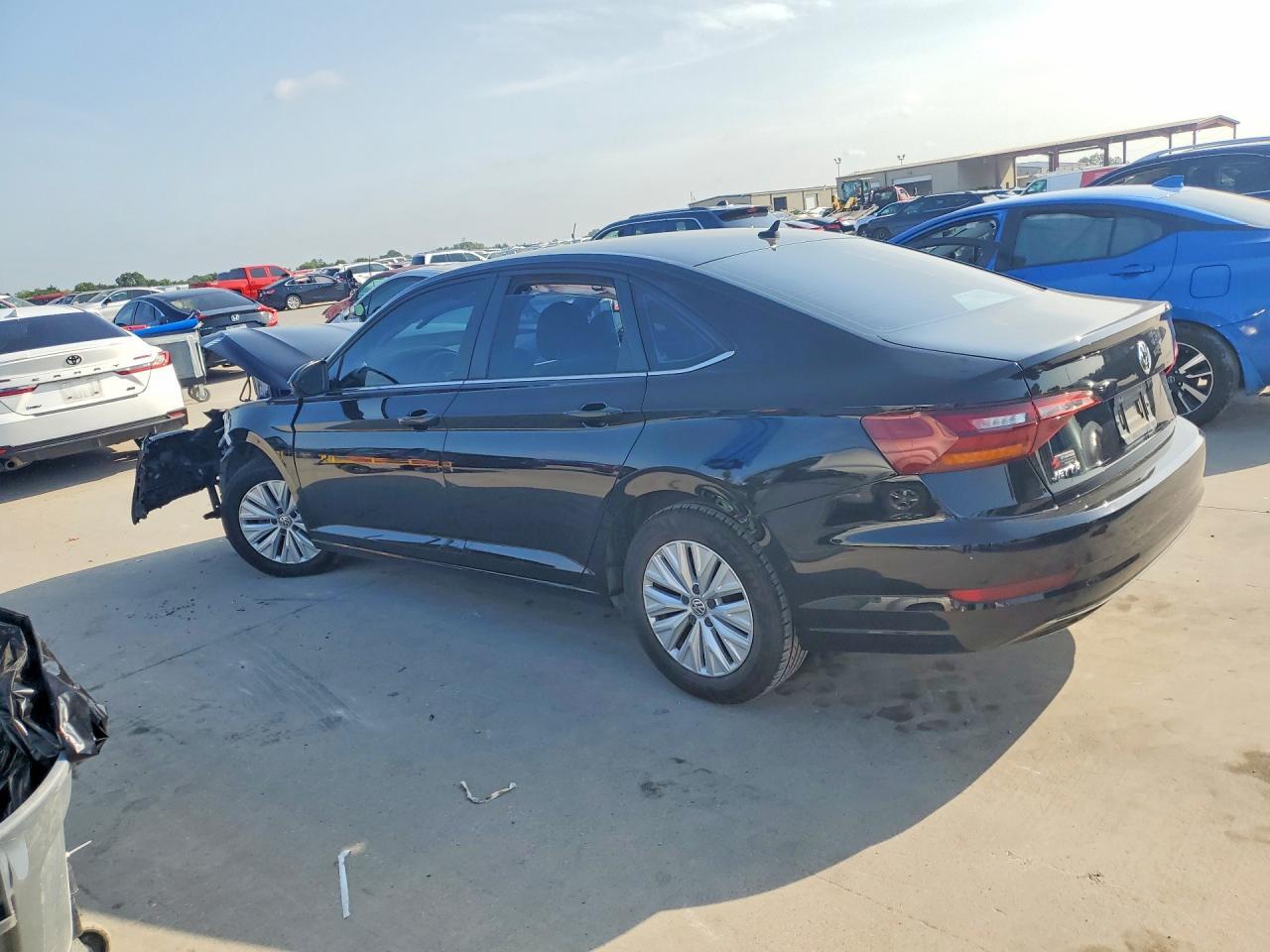 2019 Volkswagen Jetta S - Фото 2