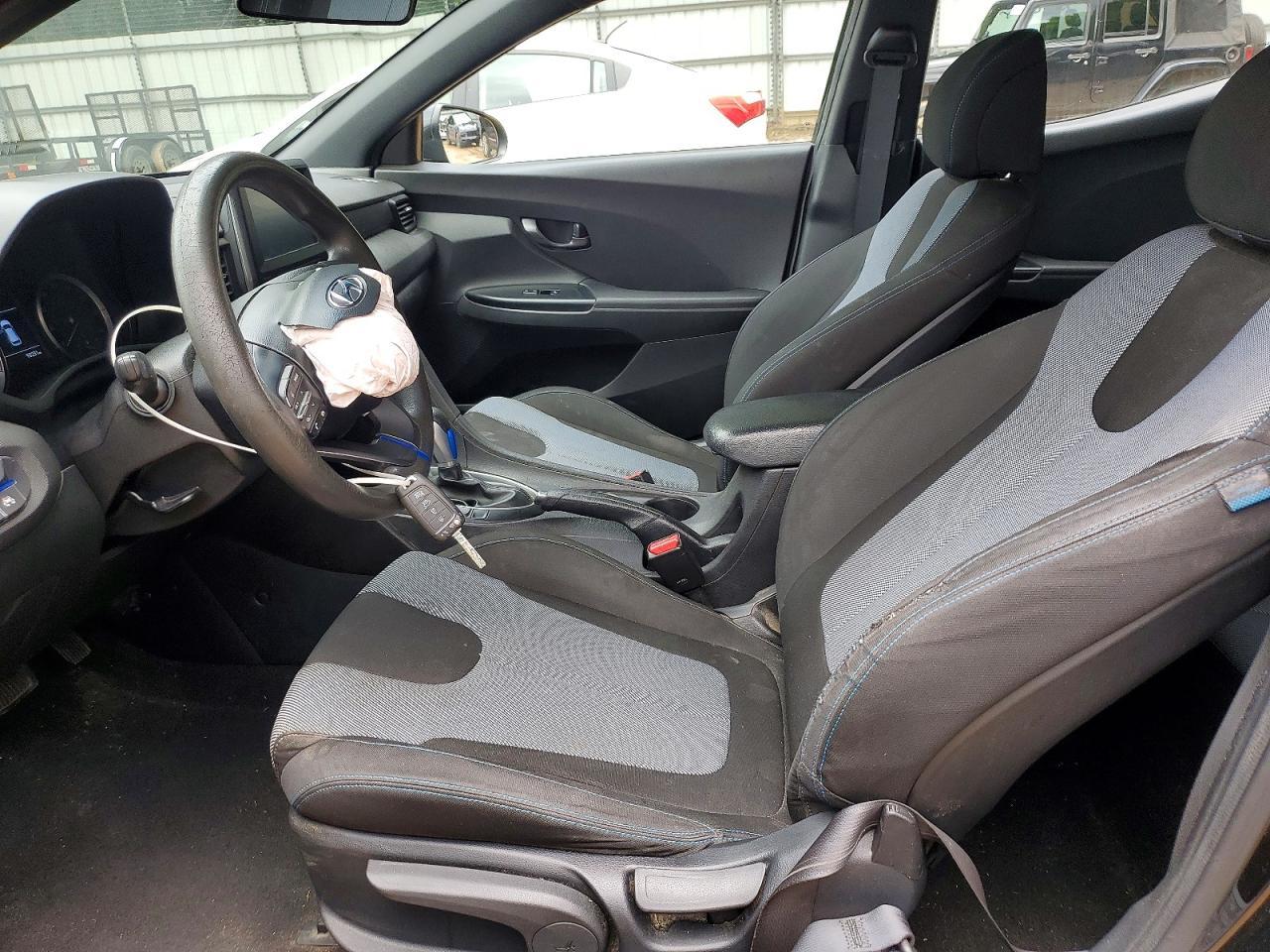 2019 Hyundai Veloster 2.0L - Фото 7