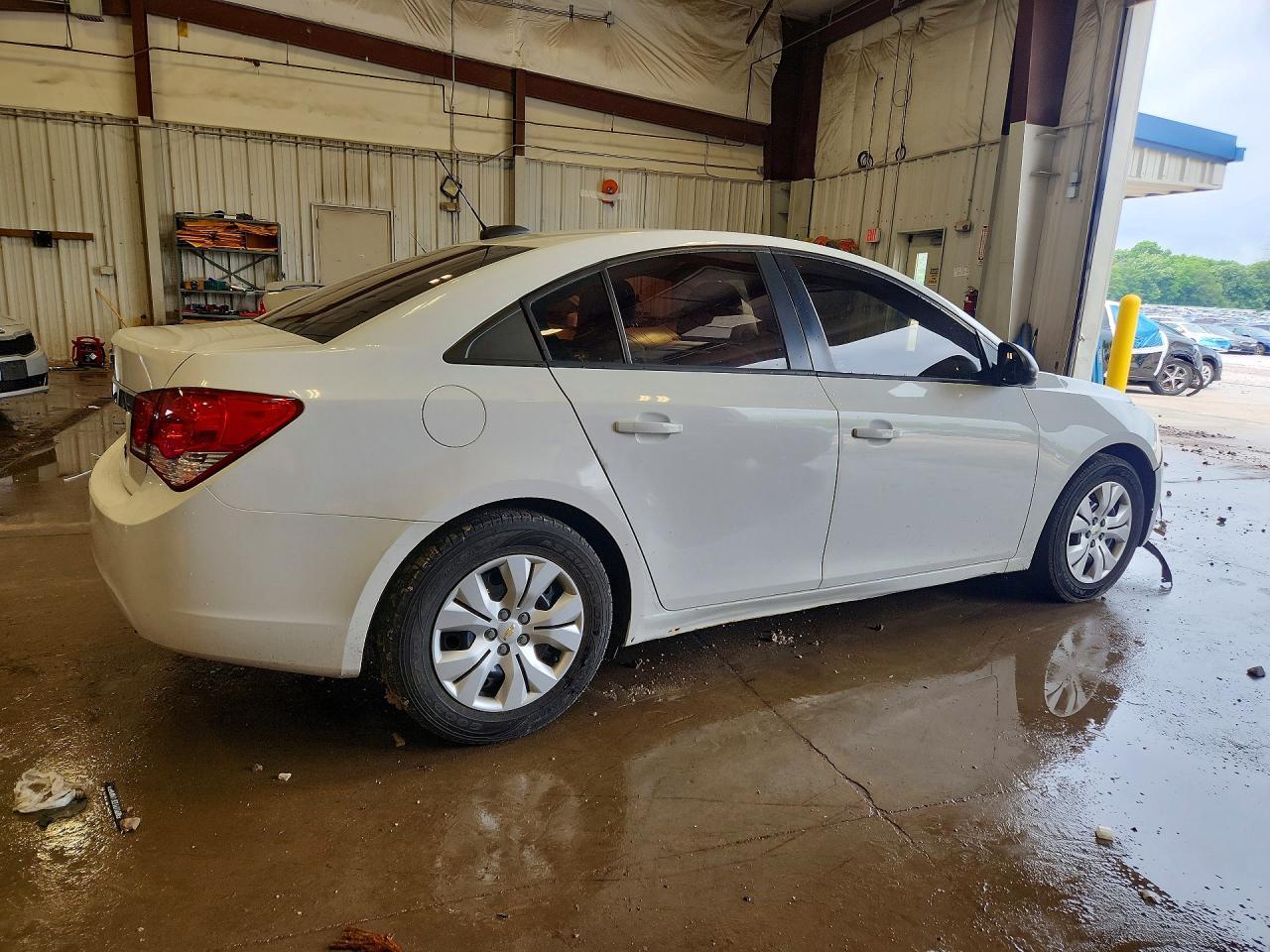 2015 Chevrolet Cruze Ls - Фото 3