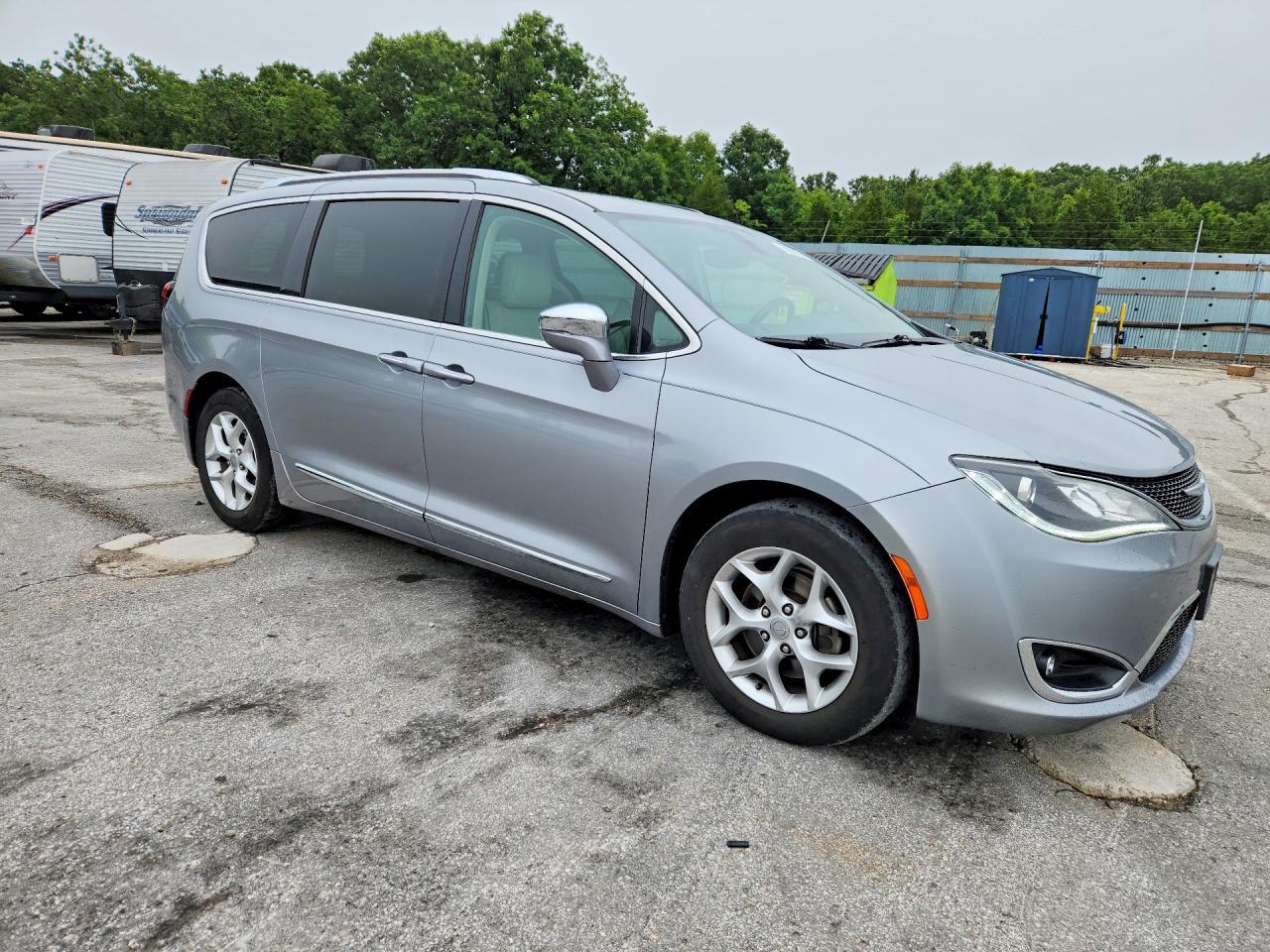 2020 Chrysler Pacifica Limited - Фото 4