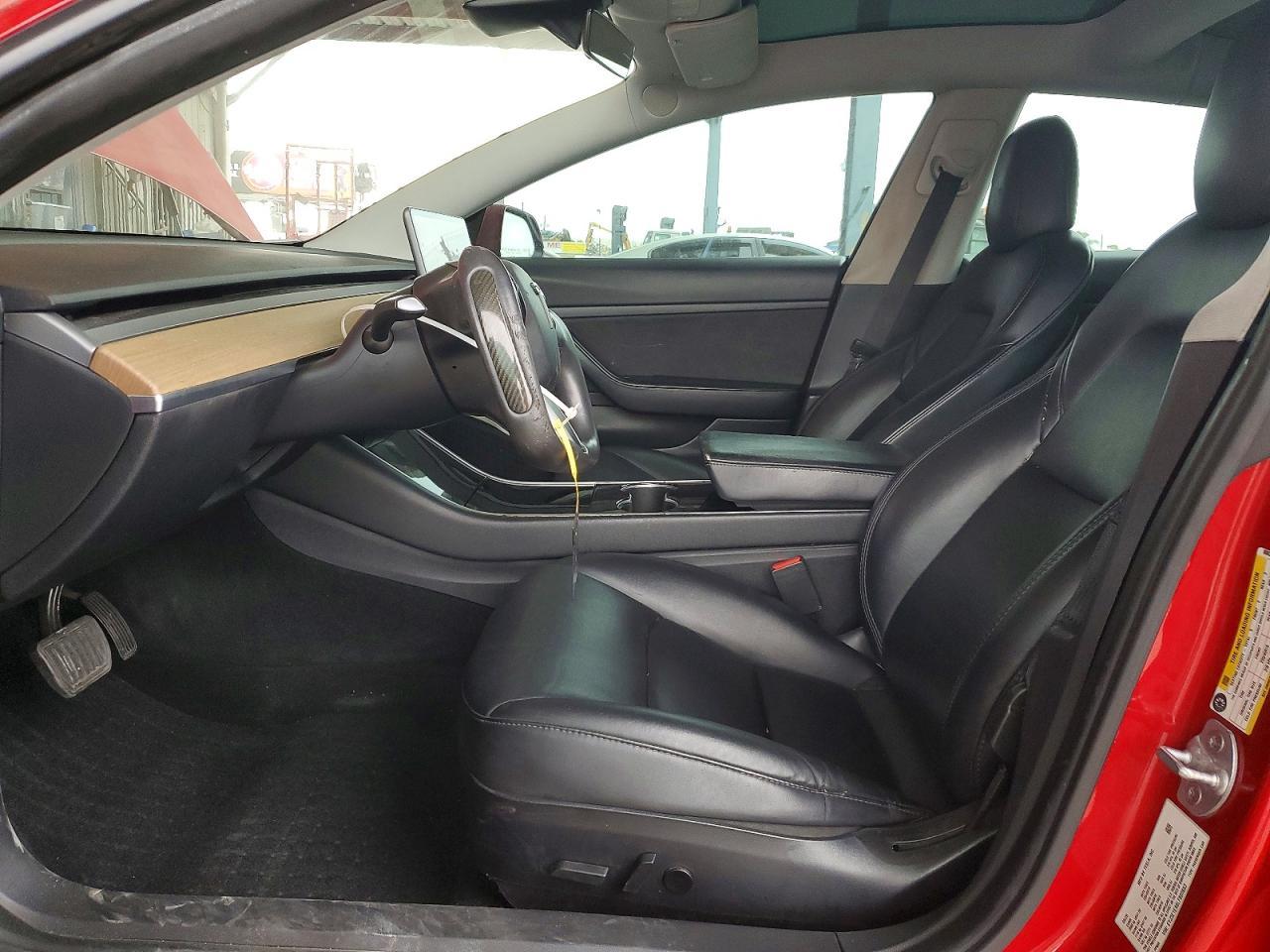 2020 Tesla Model 3 - Фото 7