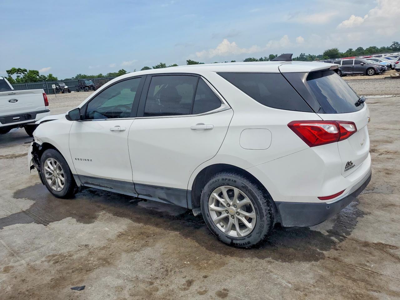 2021 Chevrolet Equinox Lt - Фото 2