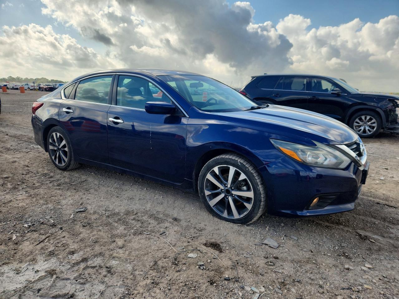 2017 Nissan Altima 2.5 Sr - Фото 4