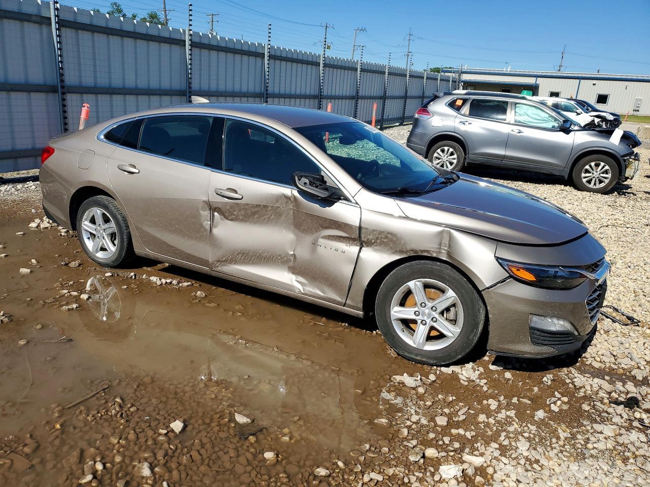 2023 Chevrolet Malibu Lt - Фото 4