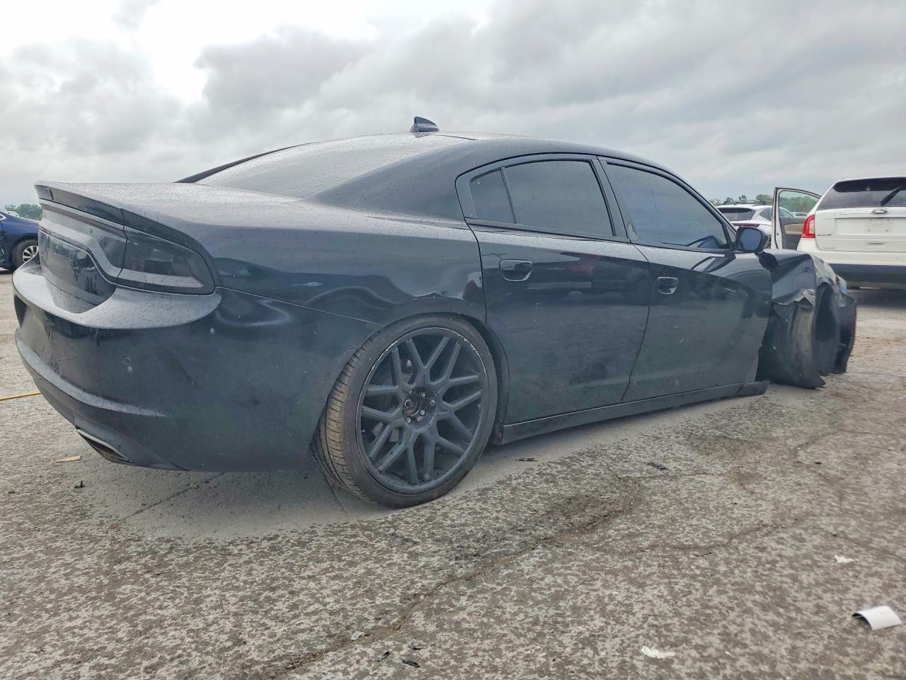 2015 Dodge Charger Sxt - Фото 3