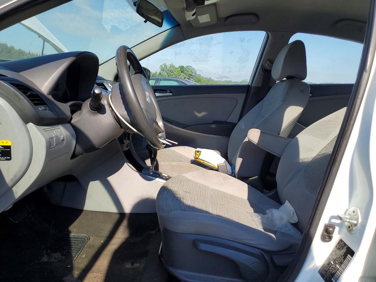 2015 Hyundai Accent Gls - Image 7