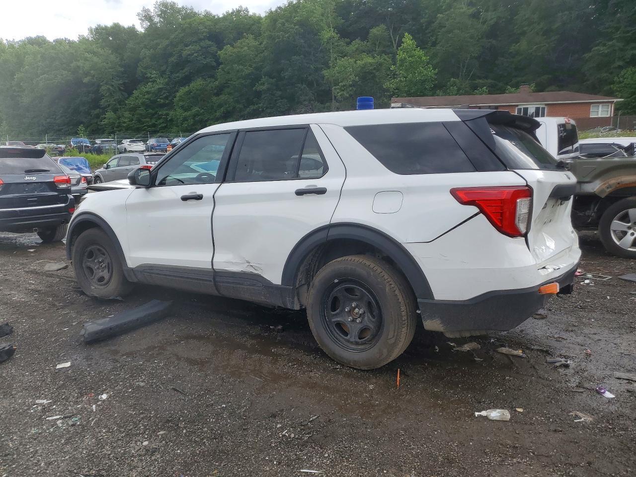 2023 Ford Explorer Police Interceptor - Image 2
