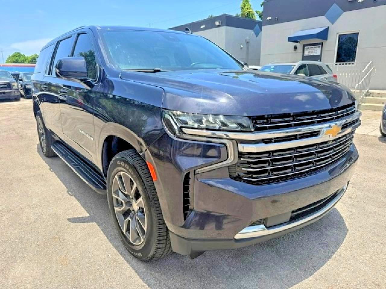 2023 Chevrolet Suburban C1500 Lt - Фото 4