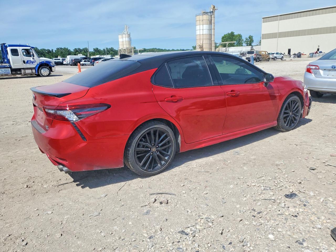 2022 Toyota Camry Xse - Image 3