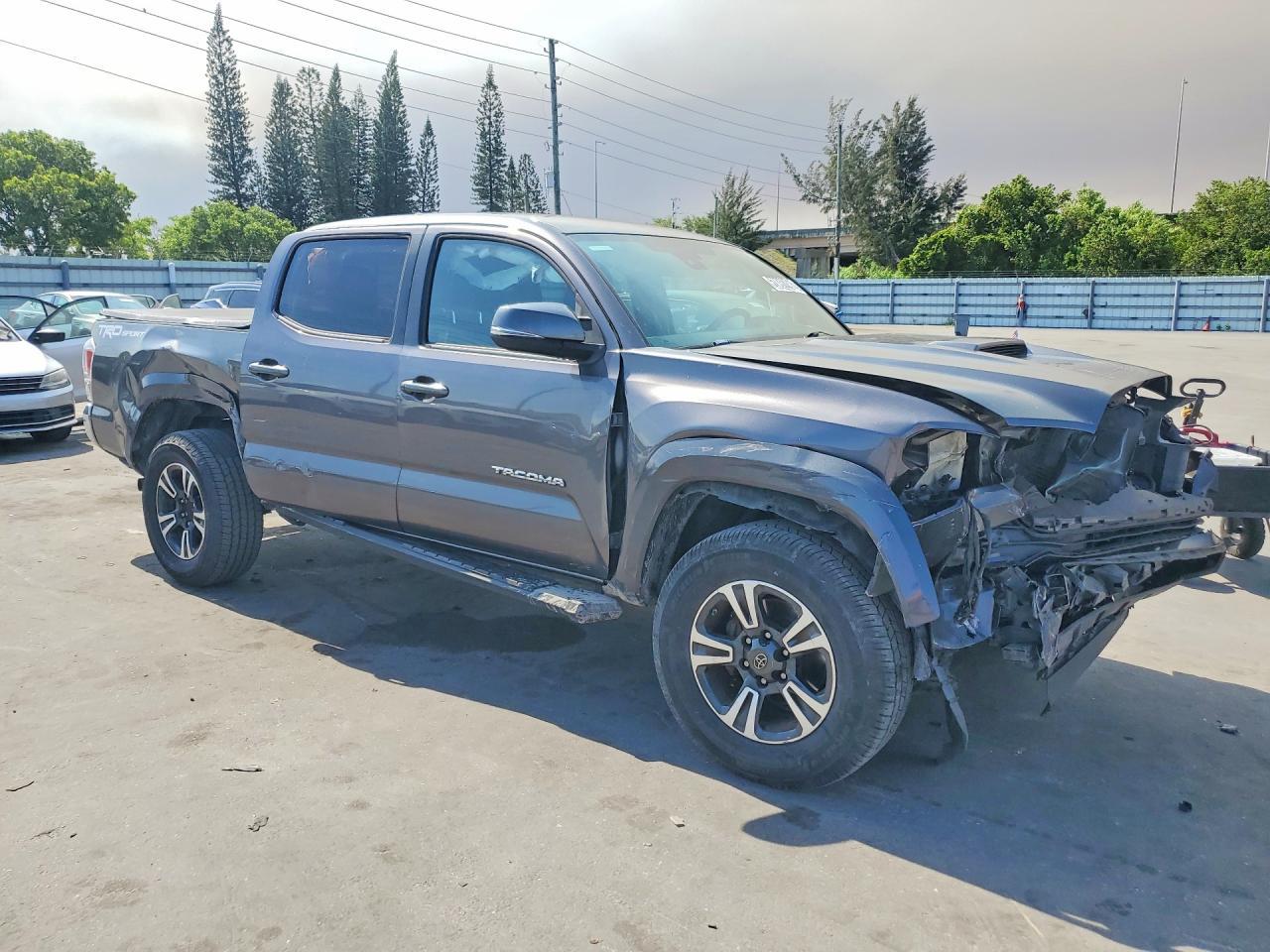 2018 Toyota Tacoma Trd Sport - Image 4