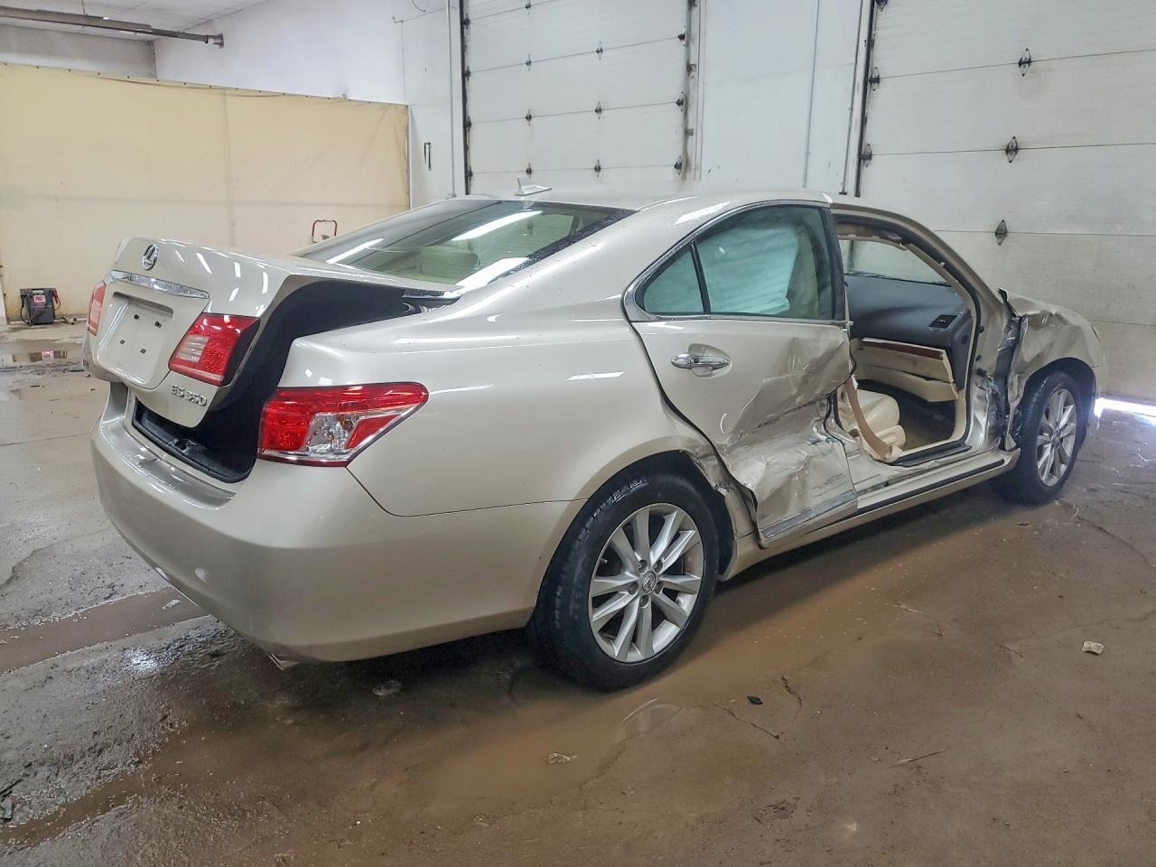2012 Lexus Es 350 - Image 3