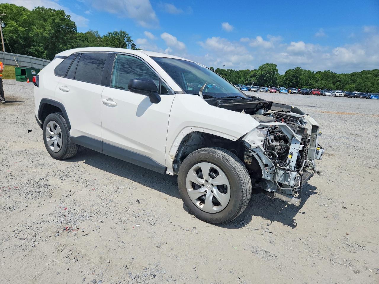 2023 Toyota Rav4 Le - Image 4