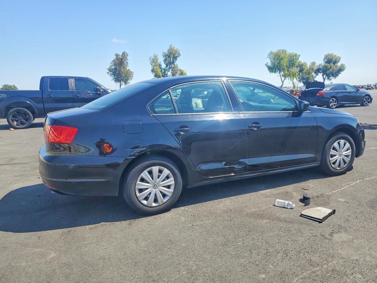 2014 Volkswagen Jetta Base - Фото 3