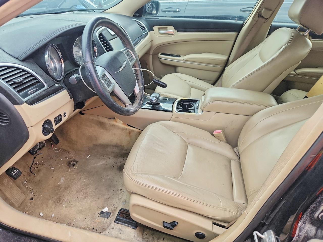 2012 Chrysler 300 Limited - Фото 7