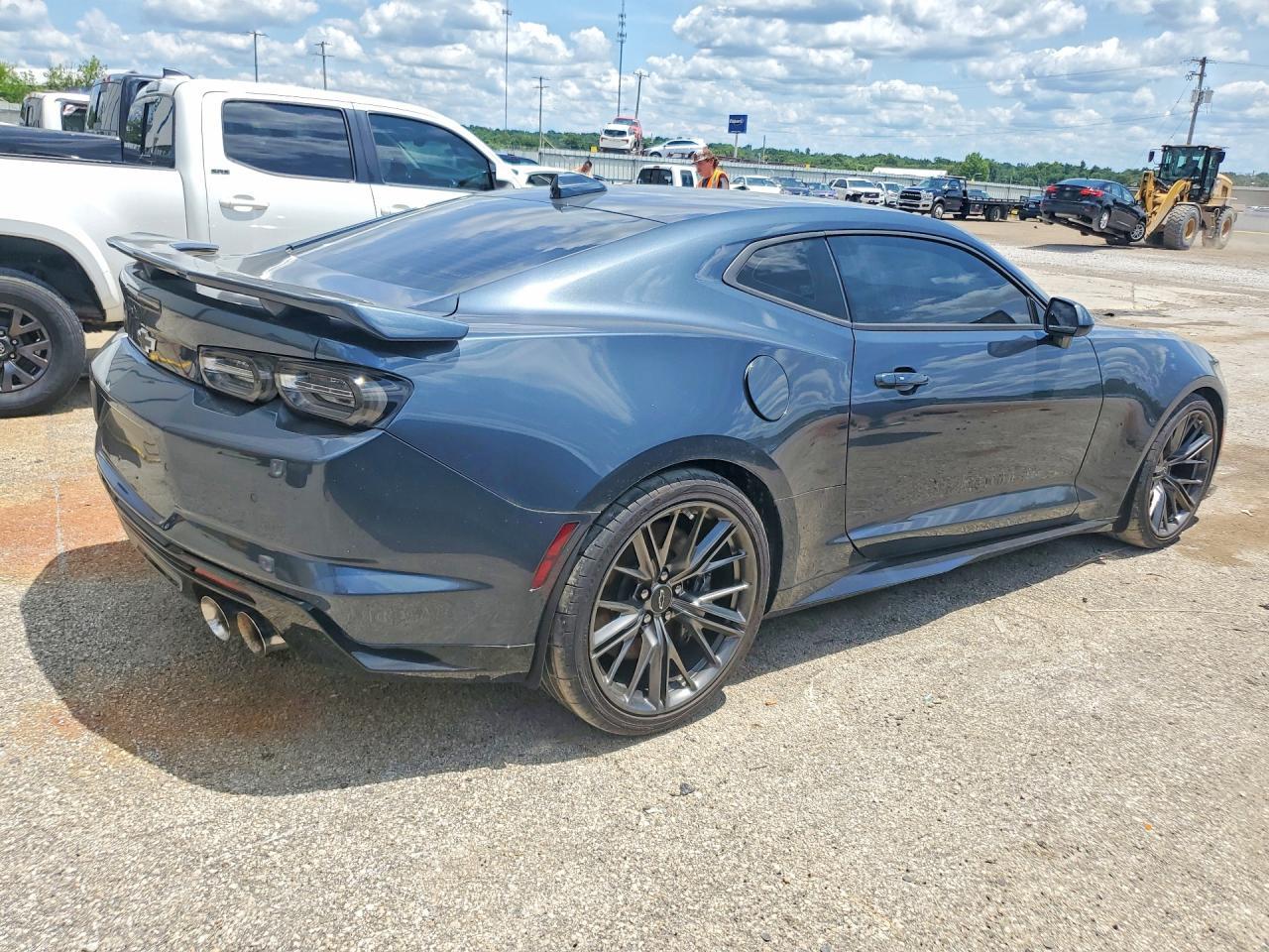 2023 Chevrolet Camaro Zl1 - Image 3