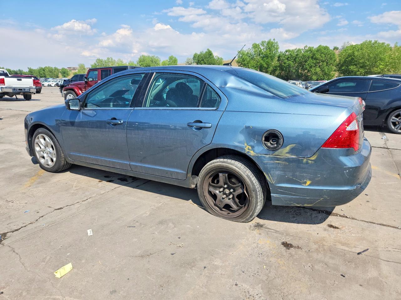 2011 Ford Fusion - Image 2