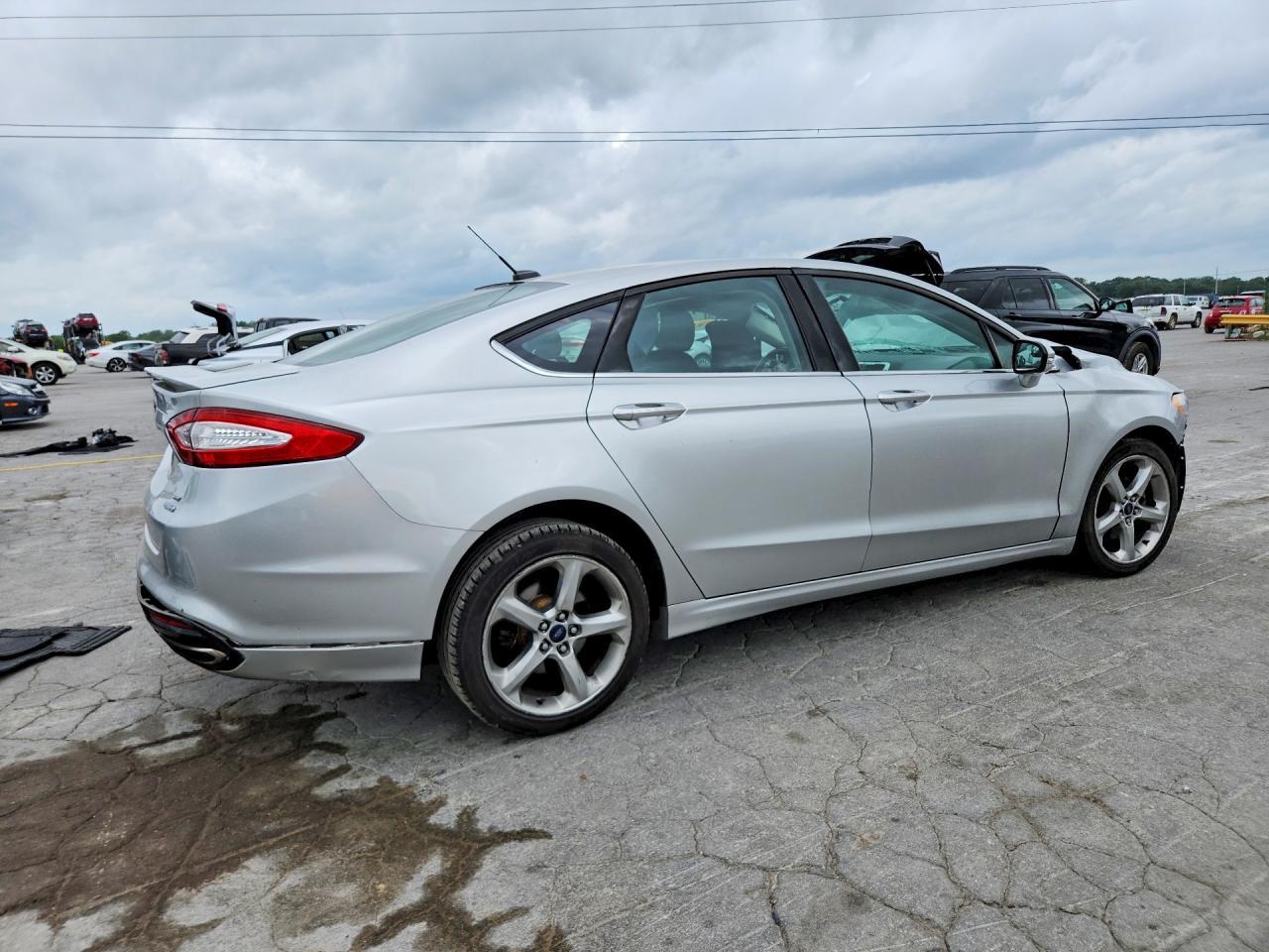 2016 Ford Fusion Se - Фото 3