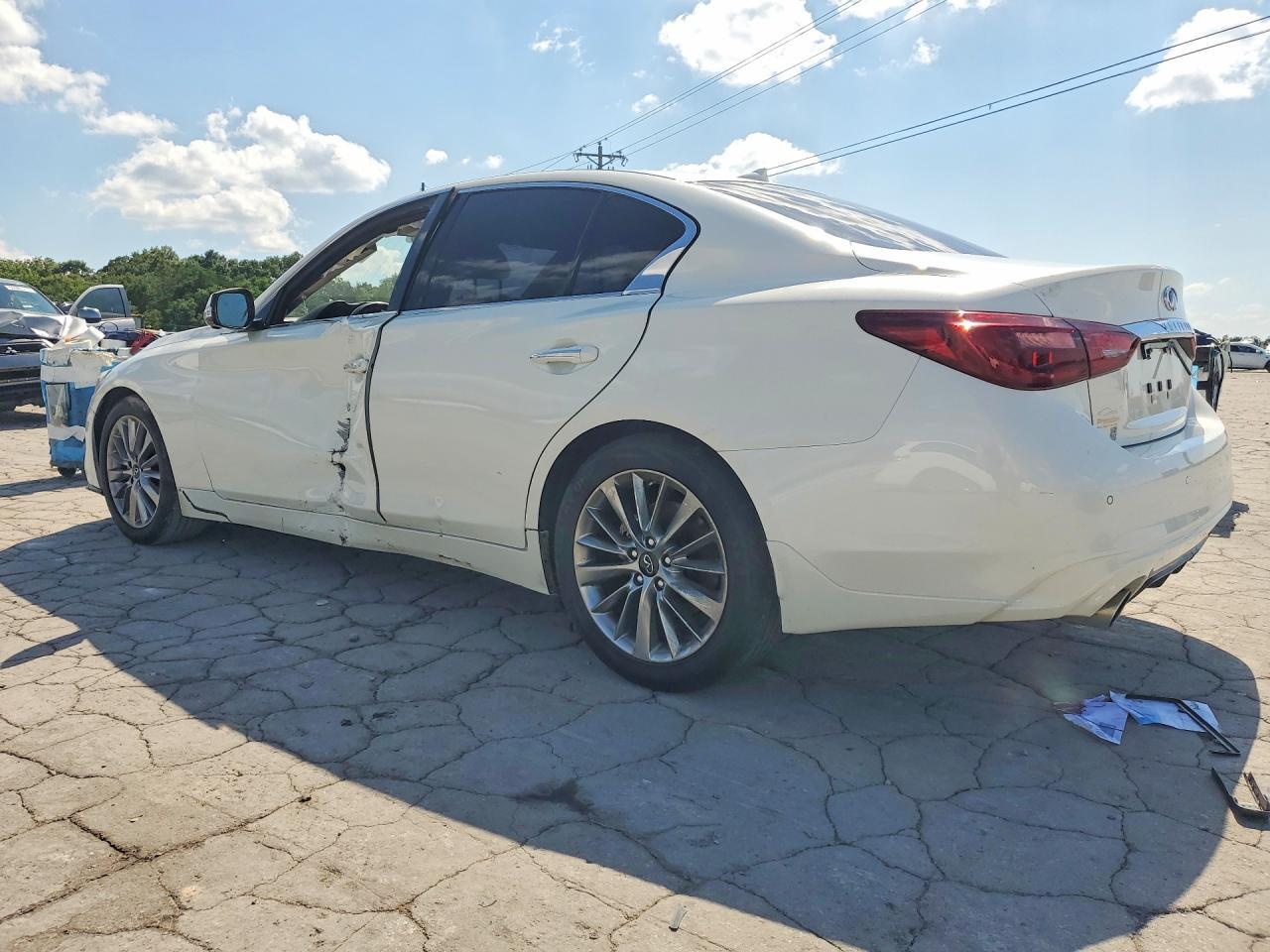 2021 Infiniti Q50 Luxe - Image 2