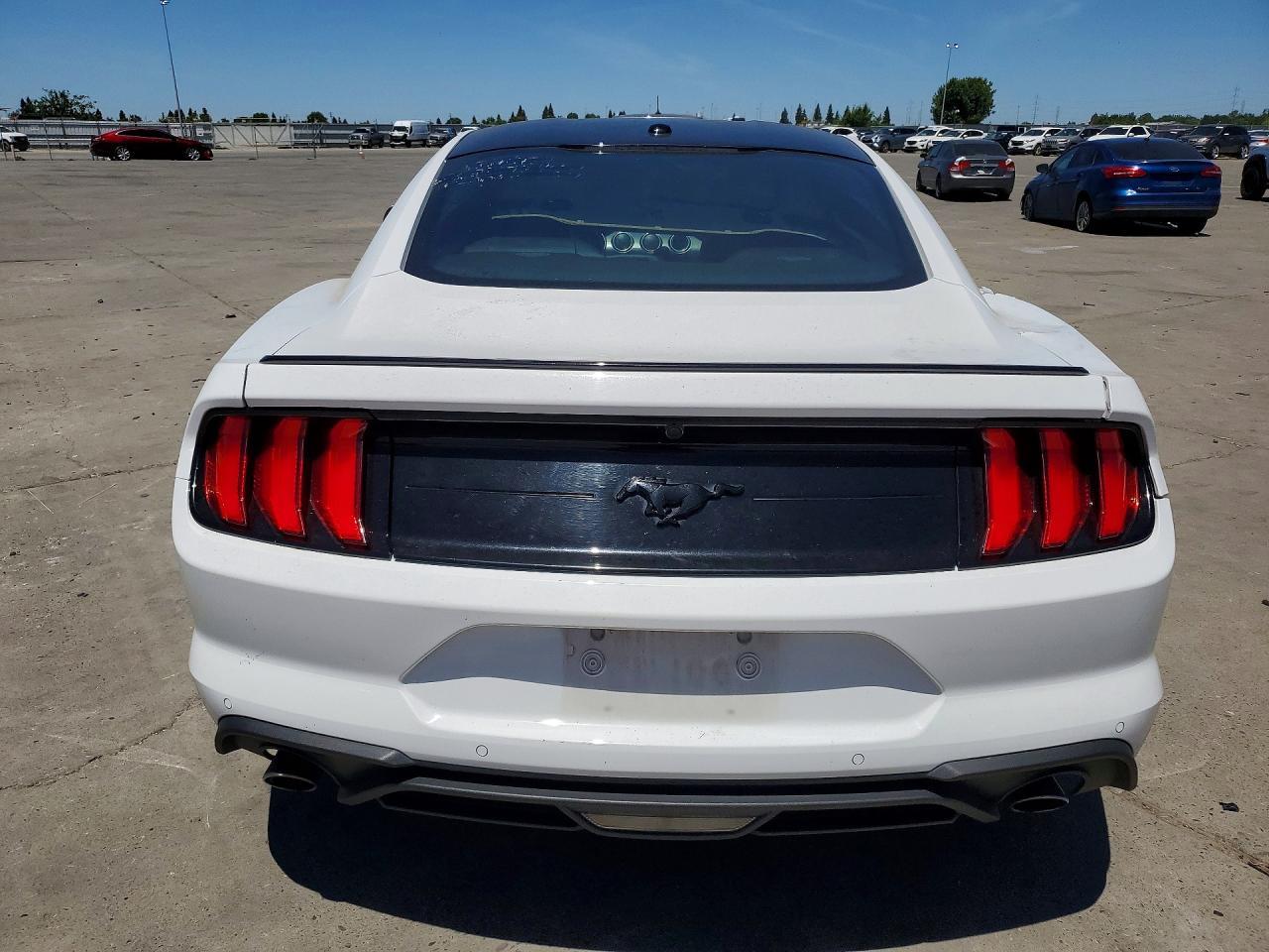 2018 Ford Mustang - Фото 6