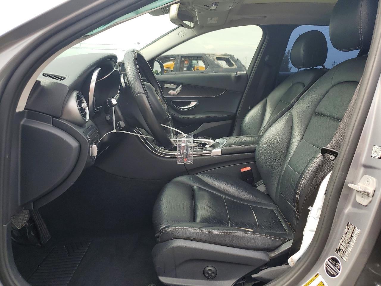 2016 Mercedes-Benz C 300 - Image 7