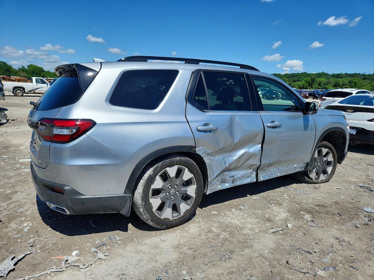 2026 Honda Pilot Elite - Image 3