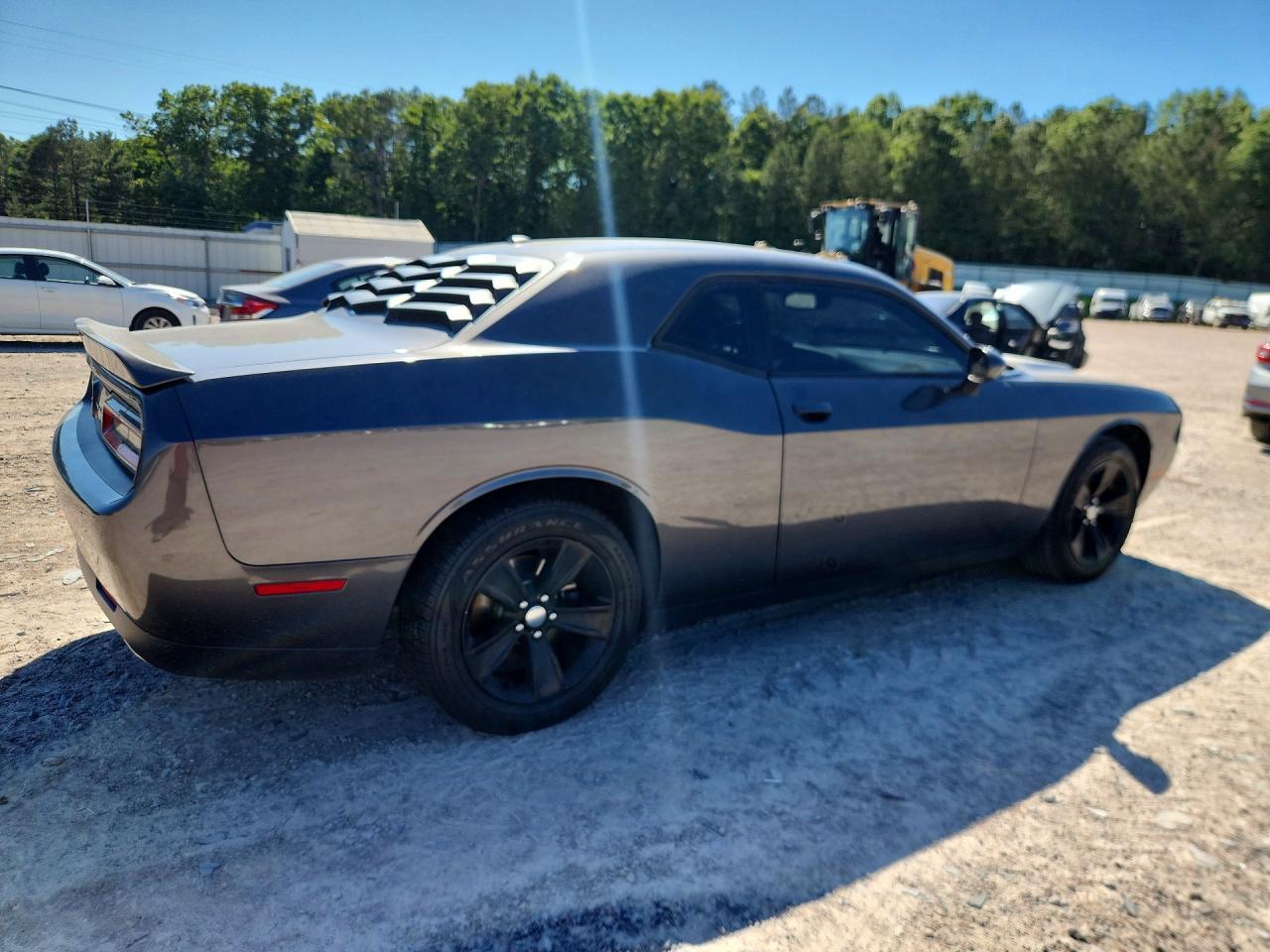2021 Dodge Challenger Sxt - Фото 3