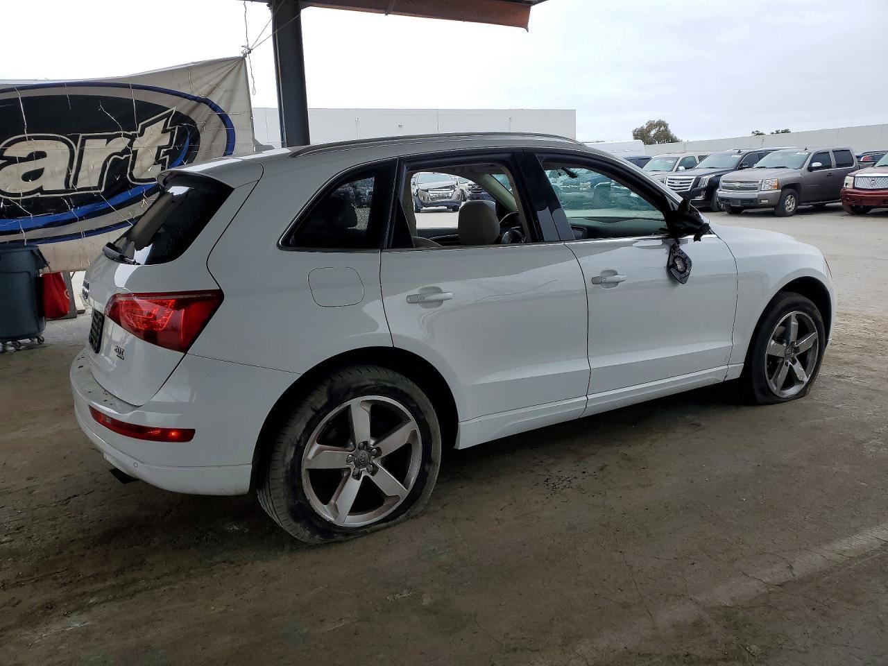 2012 Audi Q5 Premium Plus - Фото 3