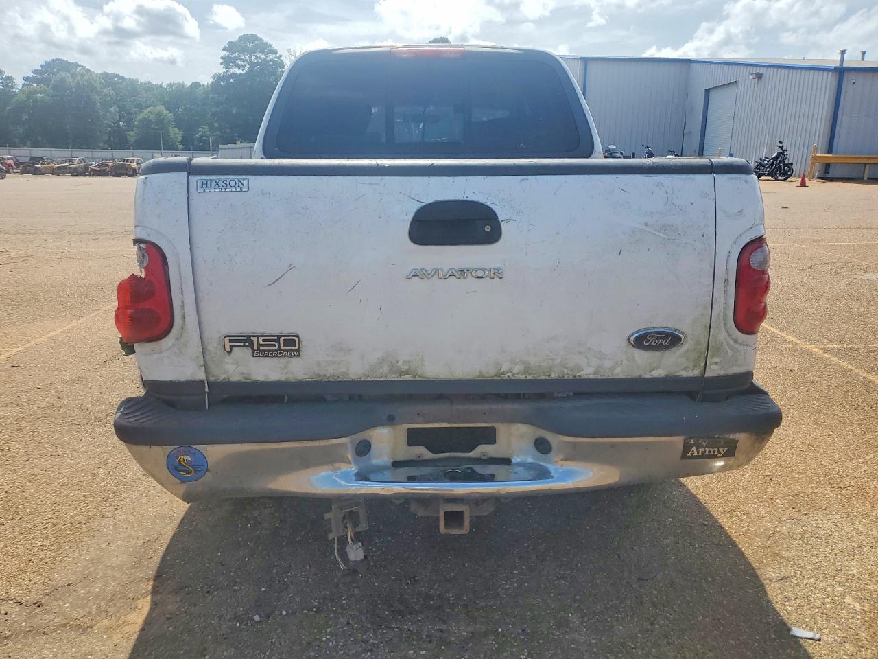 2003 Ford F150 Supercrew - Image 6