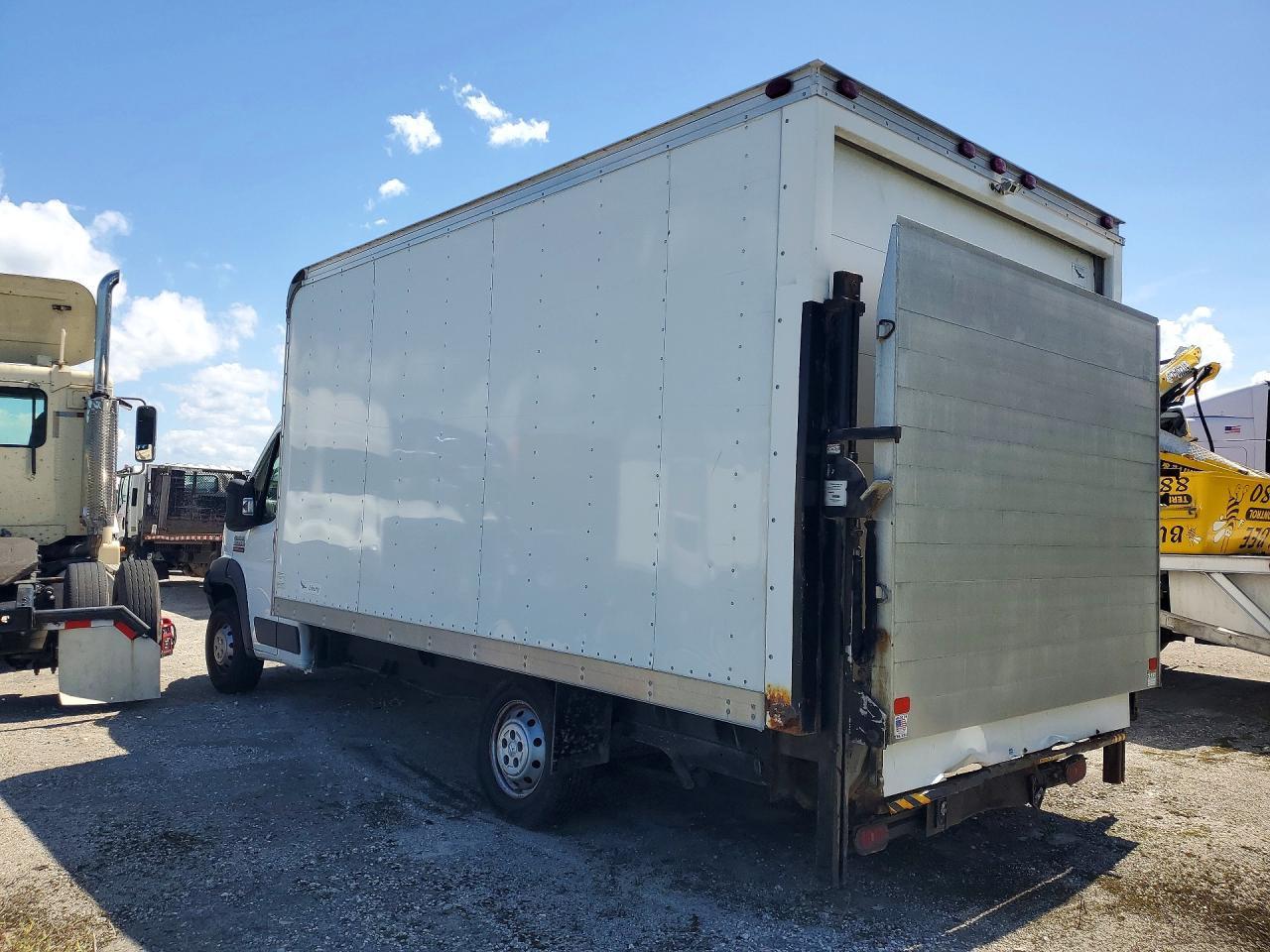 2018 Ram Promaster 3500 Box Truck - Image 2