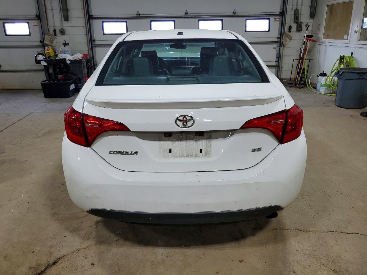 2017 Toyota Corolla Se - Image 6