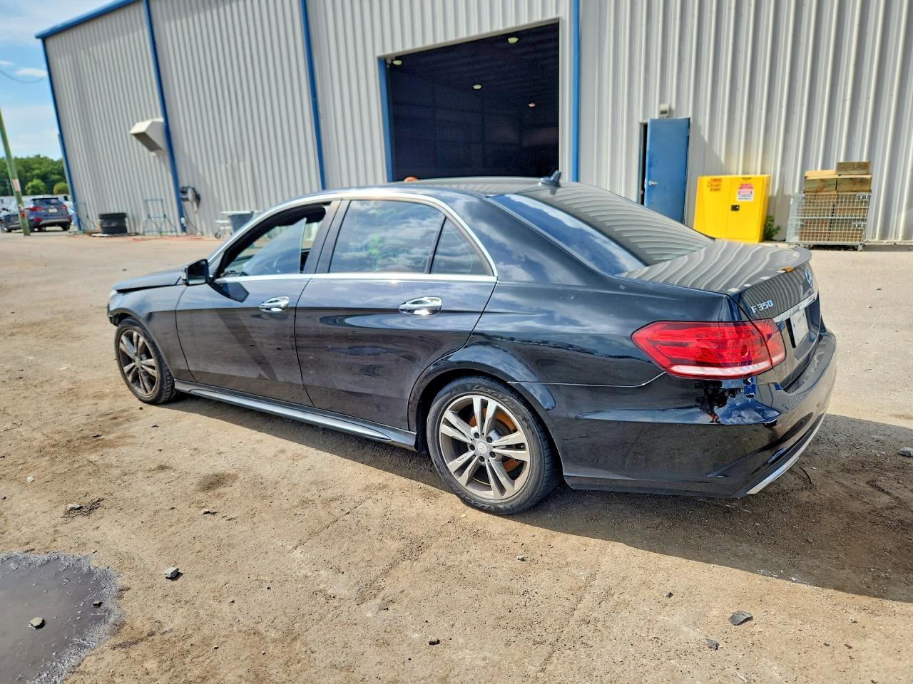 2016 Mercedes-Benz E 350 - Image 2
