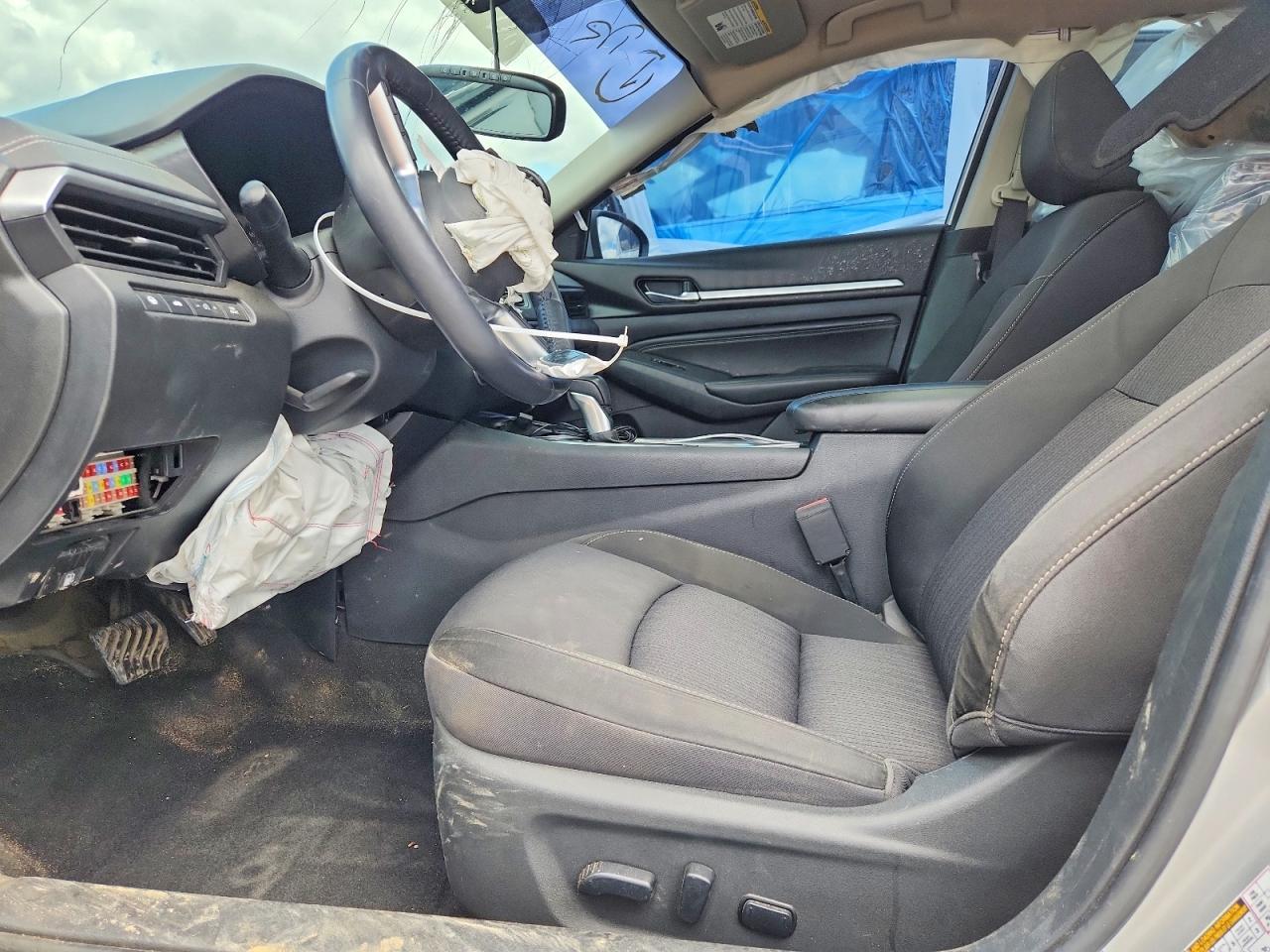 2019 Nissan Altima Sv - Image 7