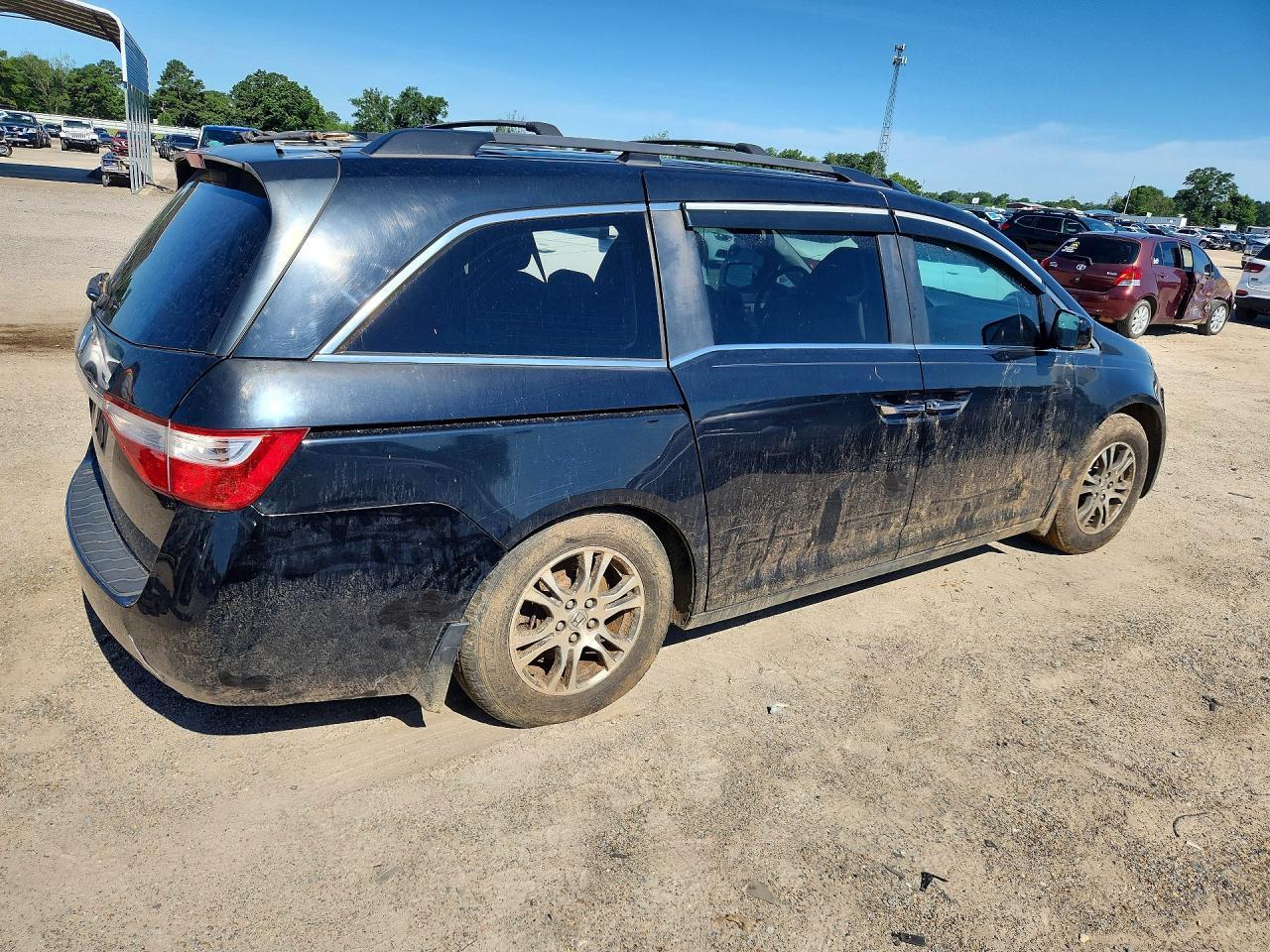 2013 Honda Odyssey Exl - Image 3