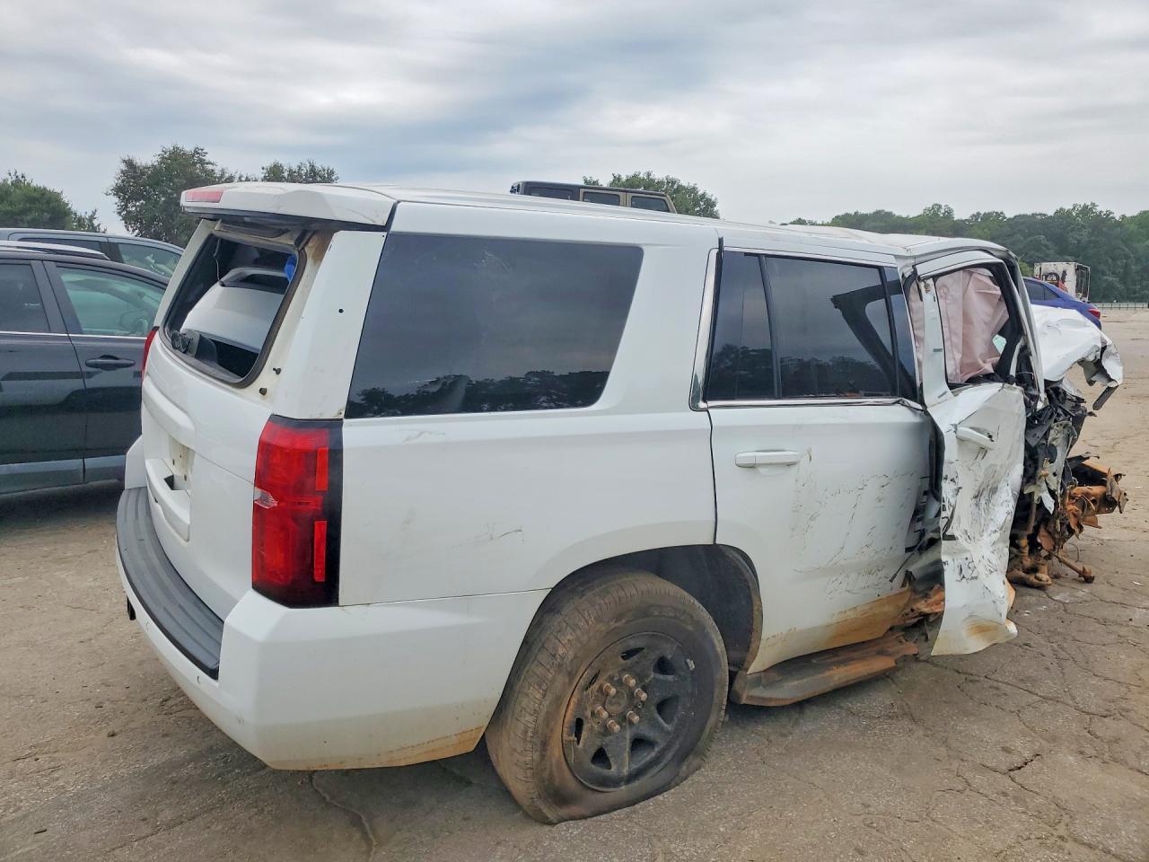 2020 Chevrolet Tahoe Police - Image 3