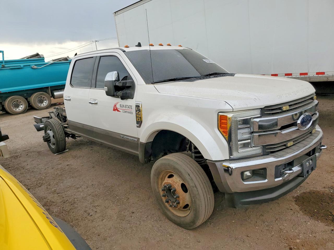 2019 Ford F450 Super Duty - Фото 4