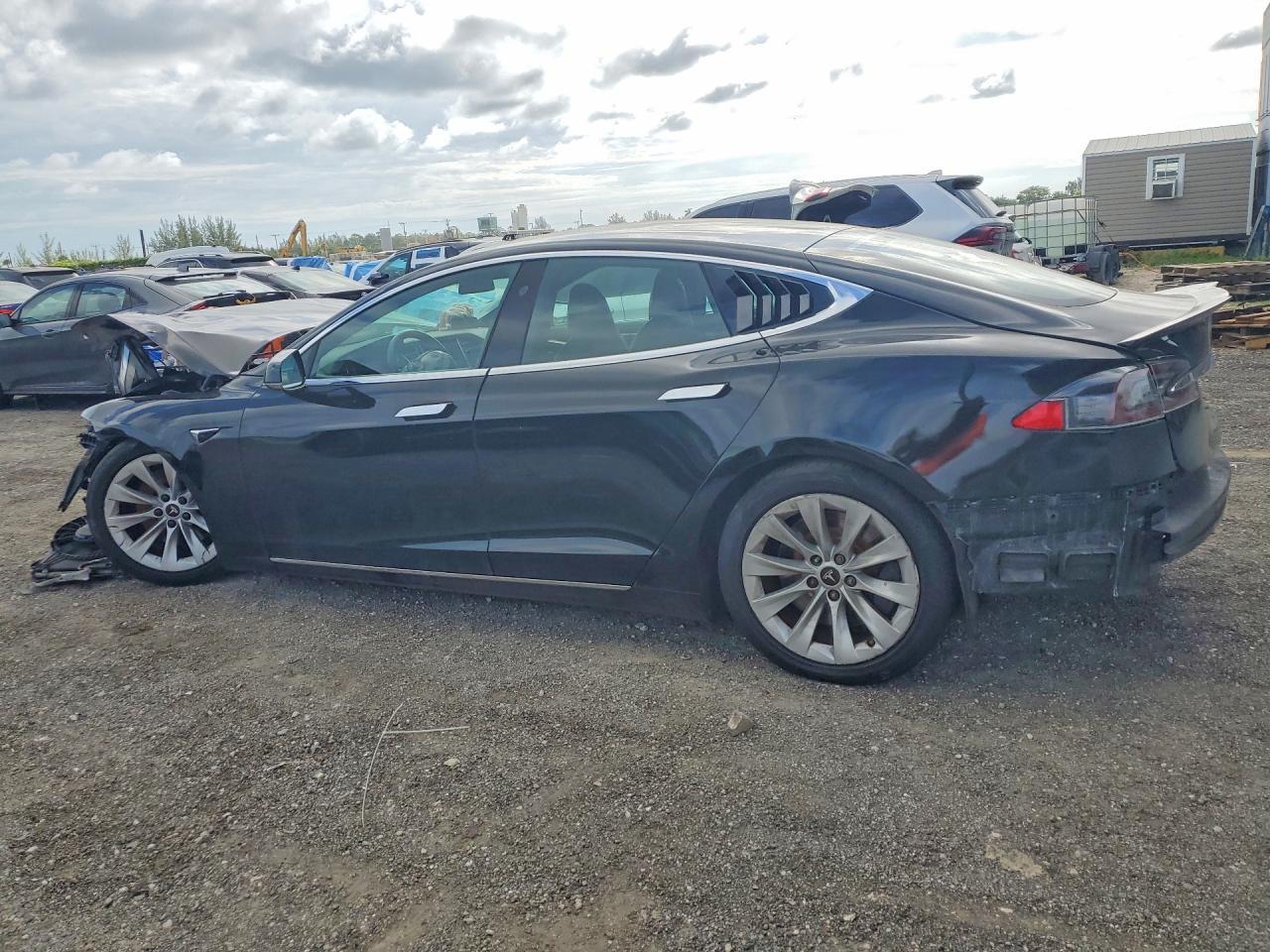 2018 Tesla Model S - Image 2