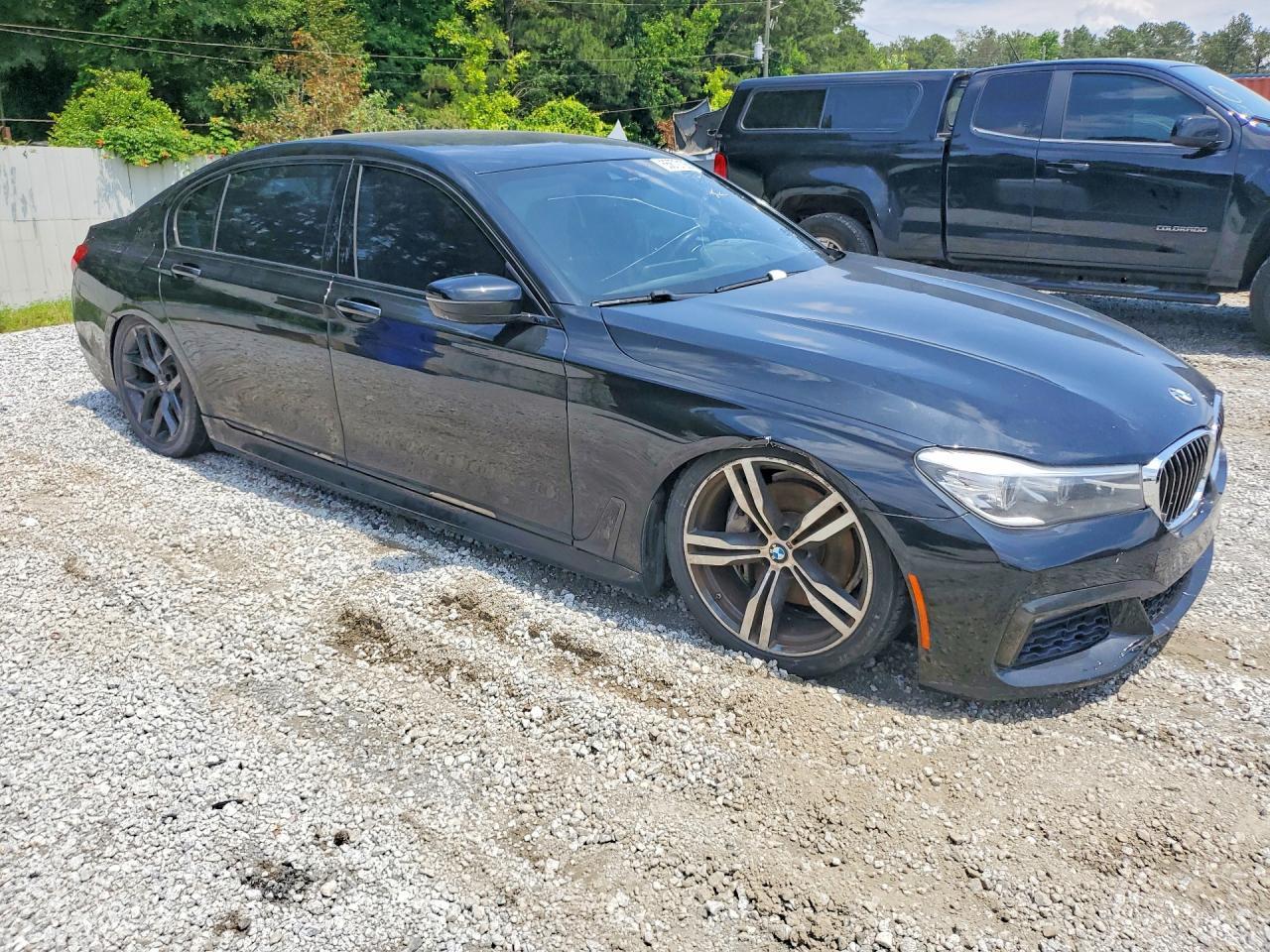 2017 BMW 740 I - Фото 4